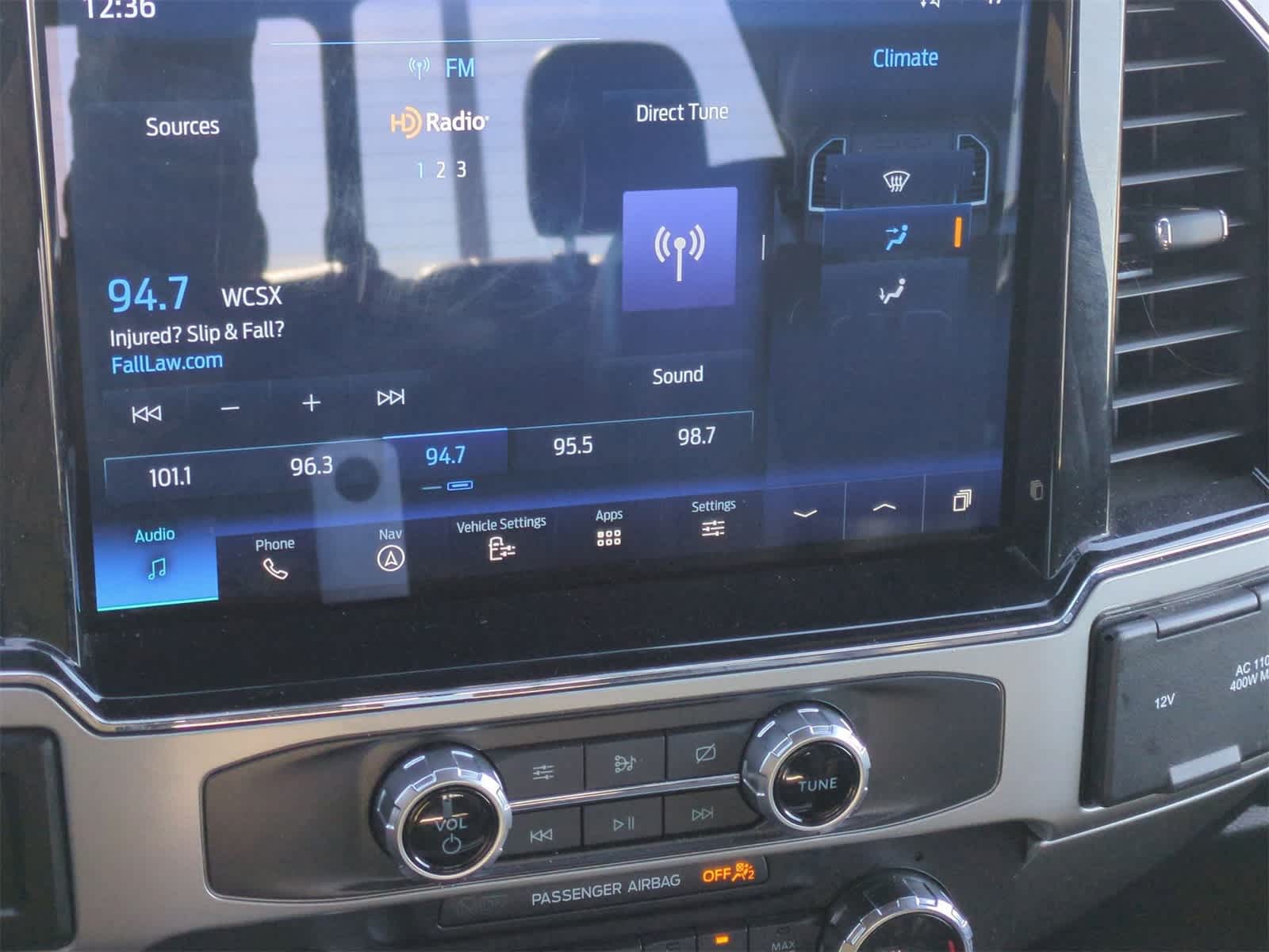 Thumbnail: 2022 Ford Econoline - 27