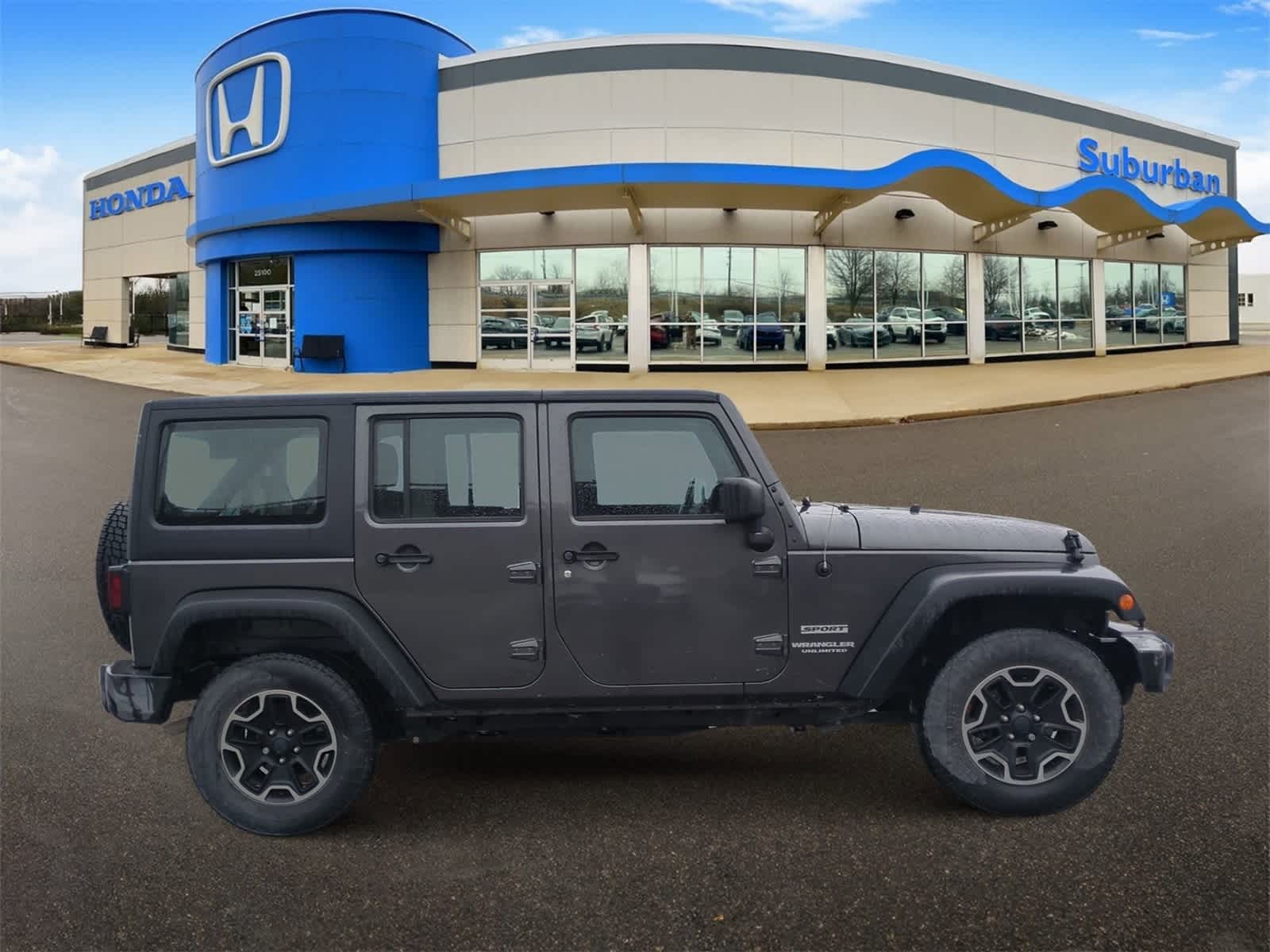Thumbnail: 2016 Jeep Wrangler - 9