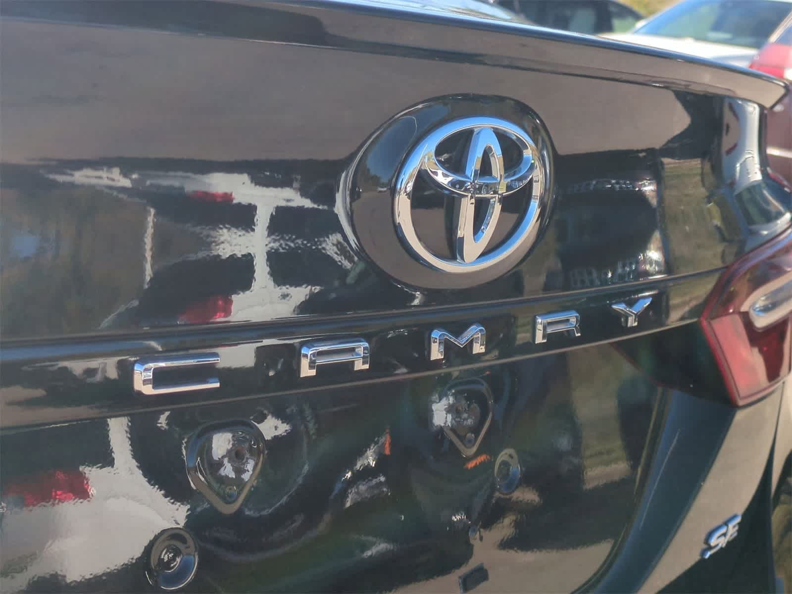 Thumbnail: 2021 Toyota Camry - 13