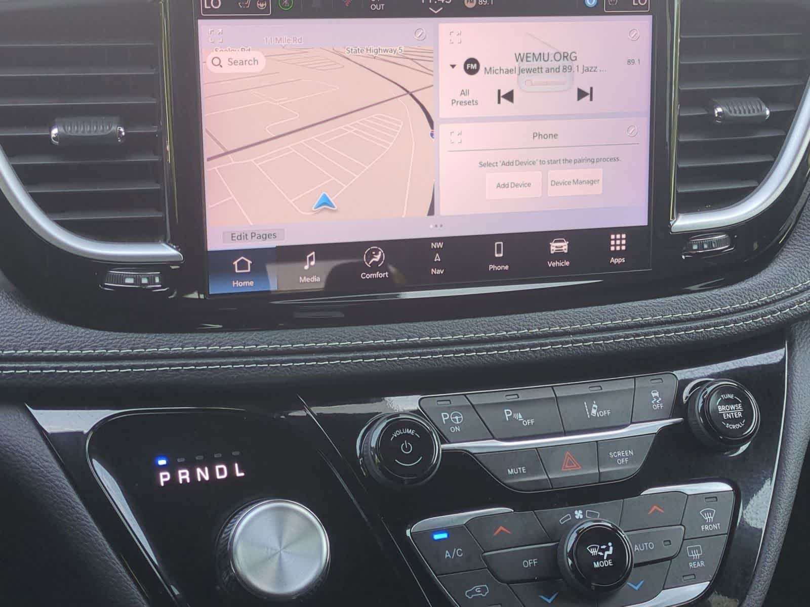 2024 Chrysler Pacifica PHEV Select - Photo 27
