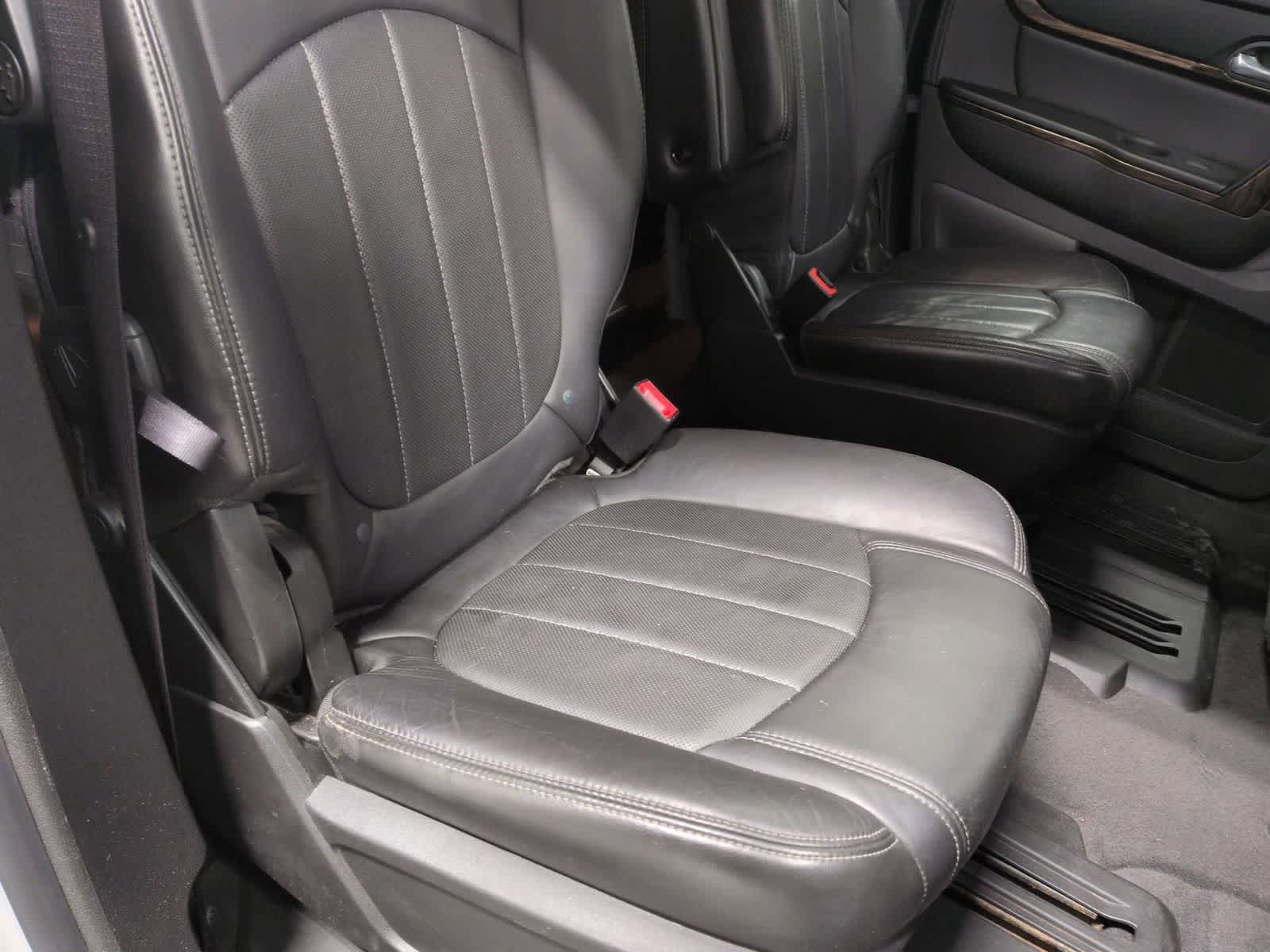 Thumbnail: 2013 GMC Acadia - 22