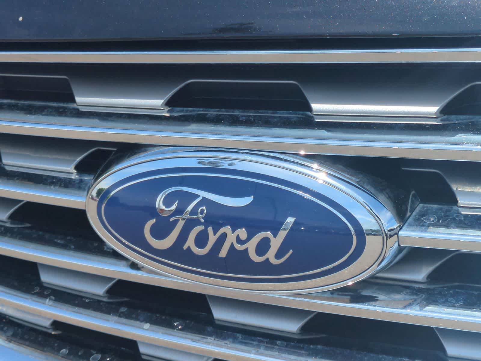 Thumbnail: 2022 Ford Edge - 12