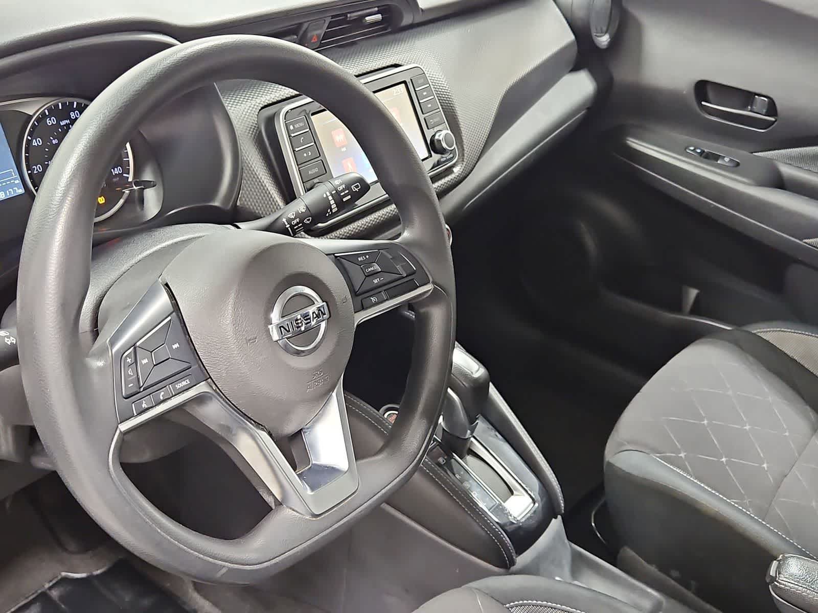 Thumbnail: 2019 Nissan Kicks - 10