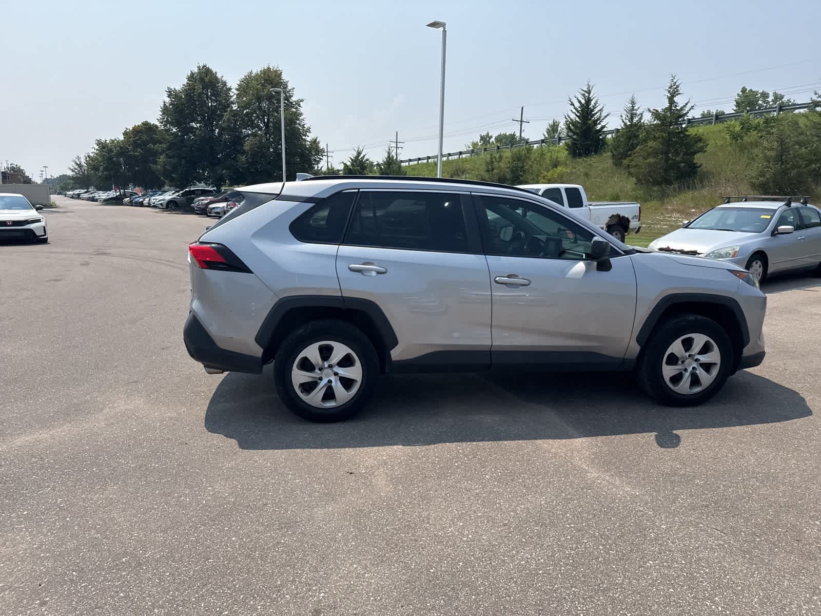 Thumbnail: 2019 Toyota RAV4 - 12
