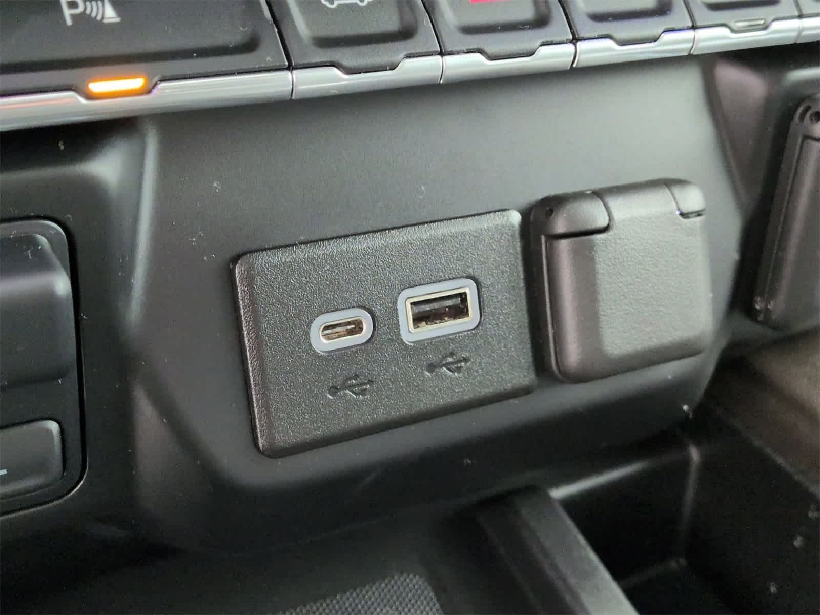 Thumbnail: 2022 GMC Sierra 1500 - 34