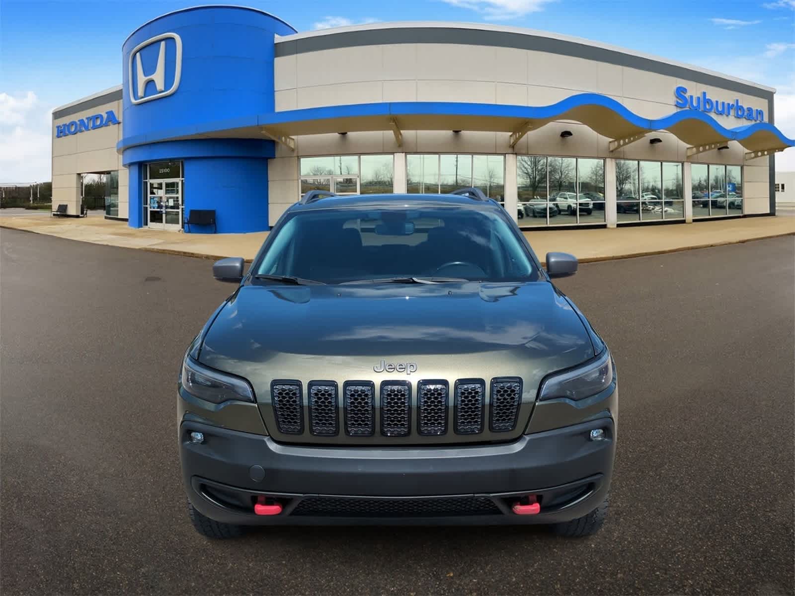 Thumbnail: 2019 Jeep Cherokee - 3