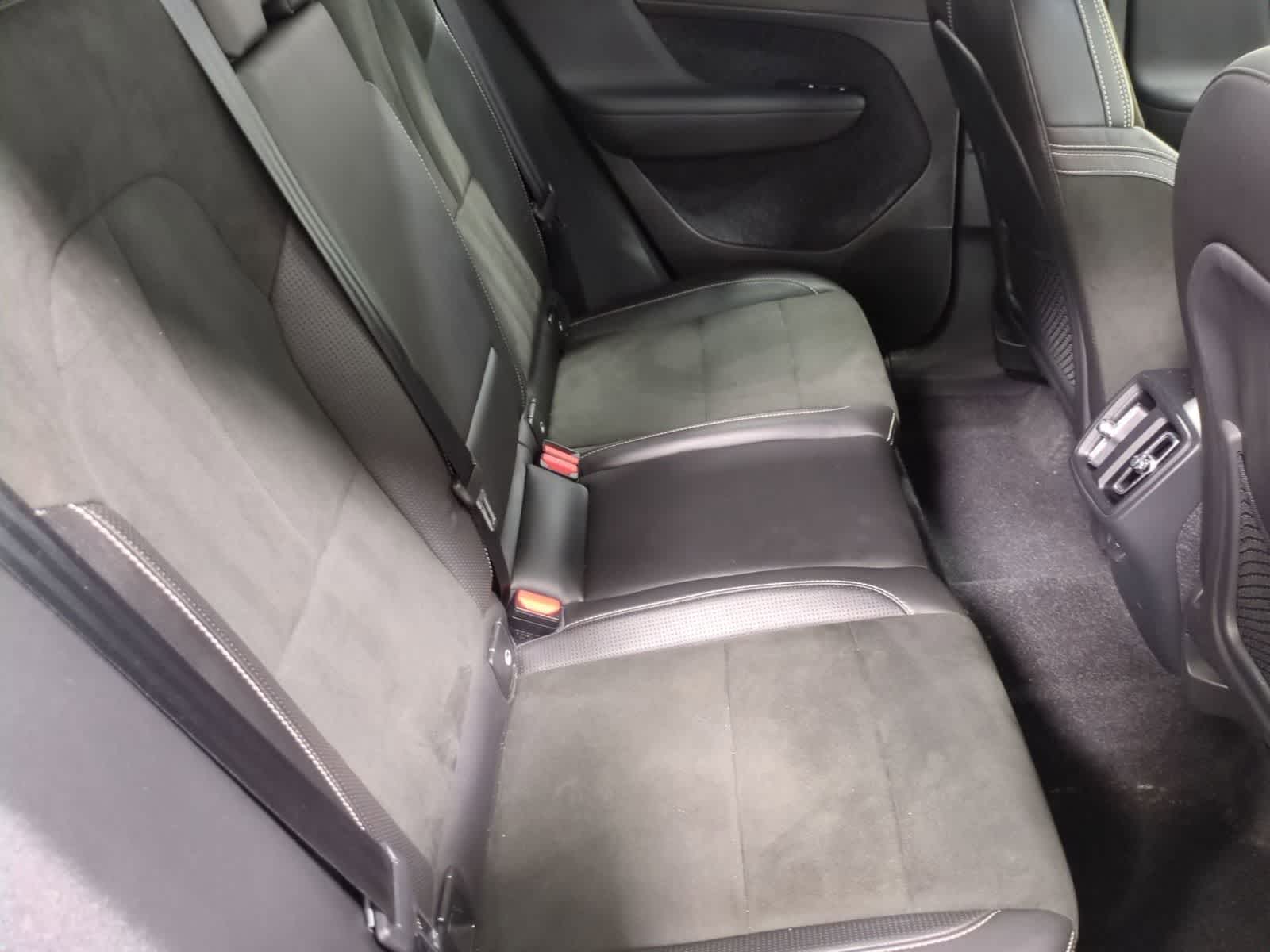 Thumbnail: 2019 Volvo XC40 - 22