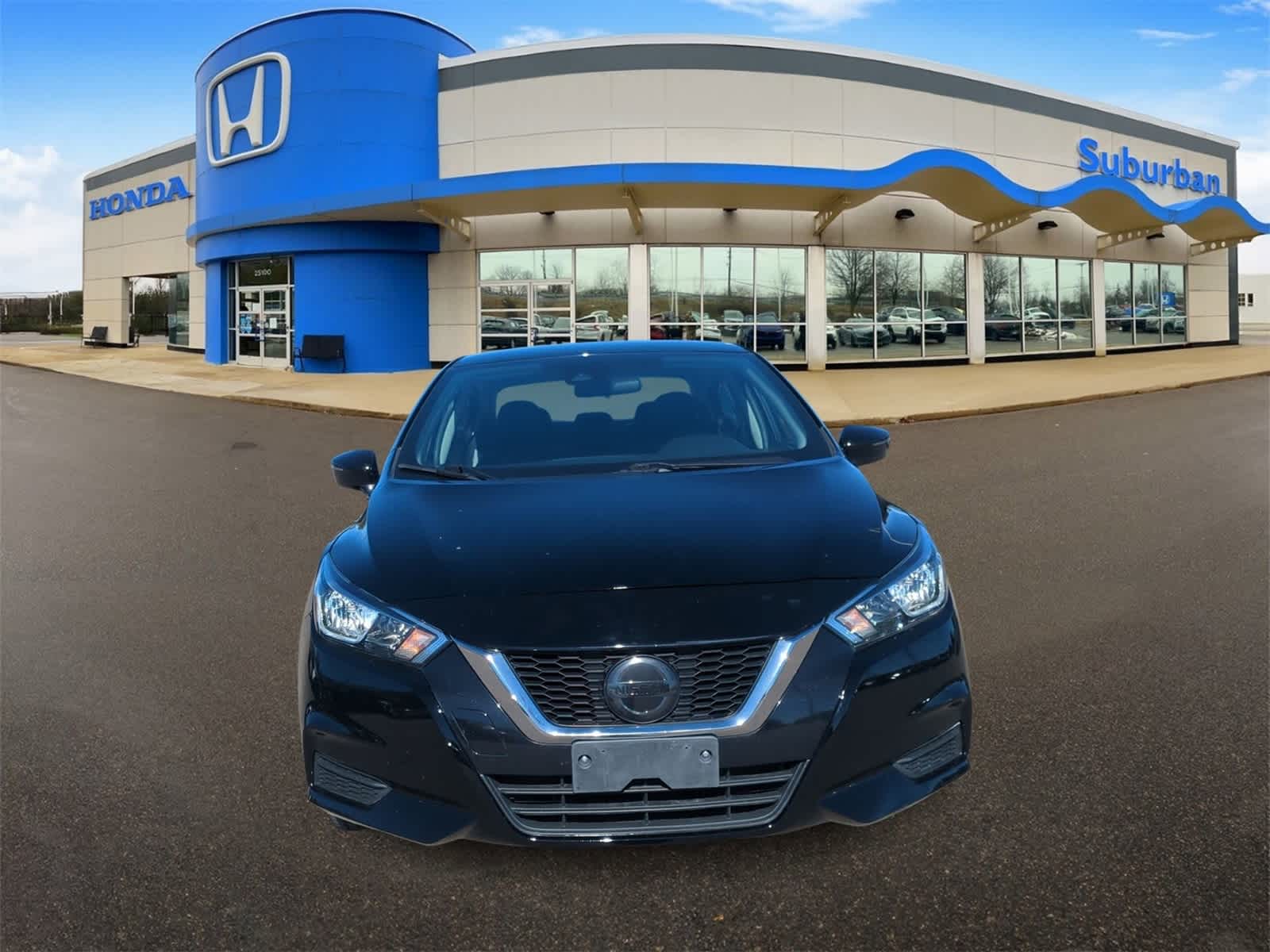 2021 Nissan Versa SV photo 2