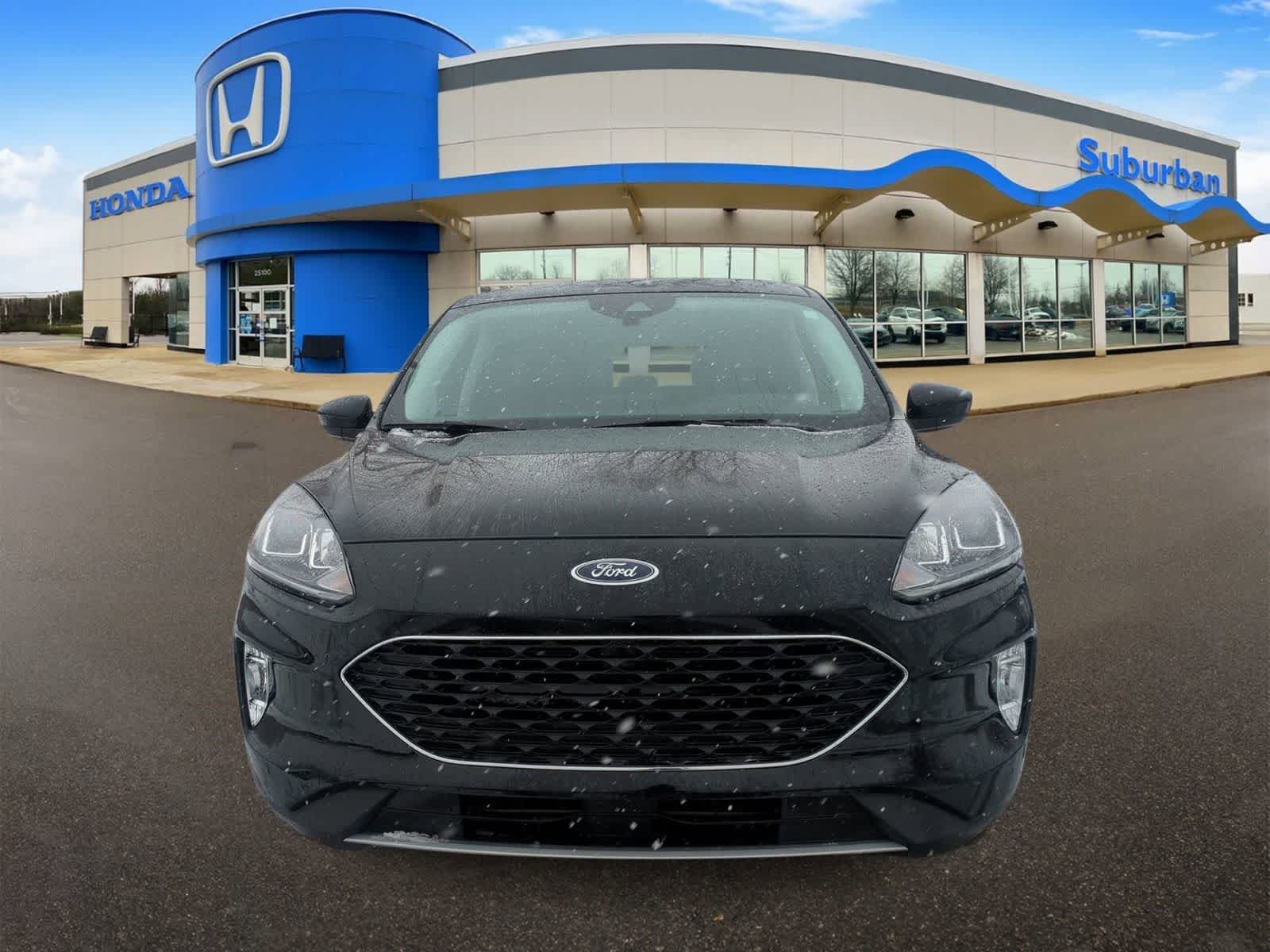 Thumbnail: 2022 Ford Escape - 3