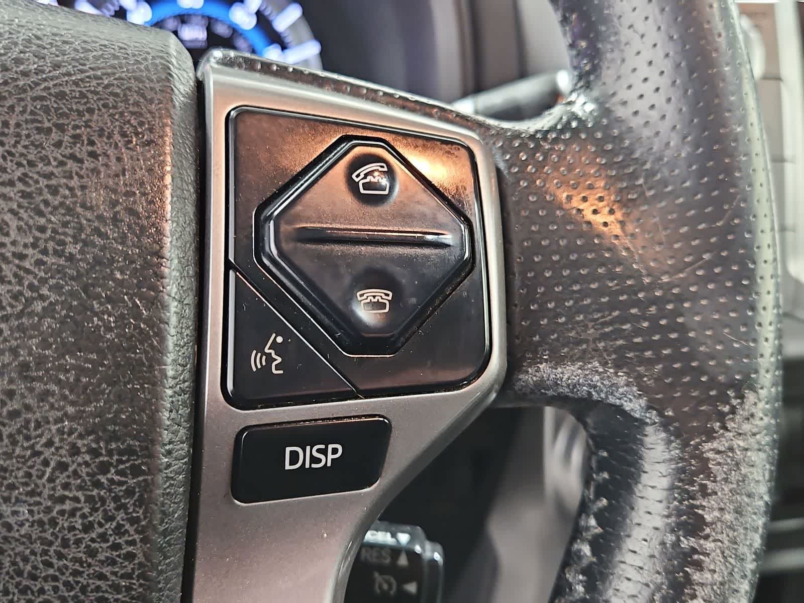 Thumbnail: 2017 Toyota 4Runner - 25