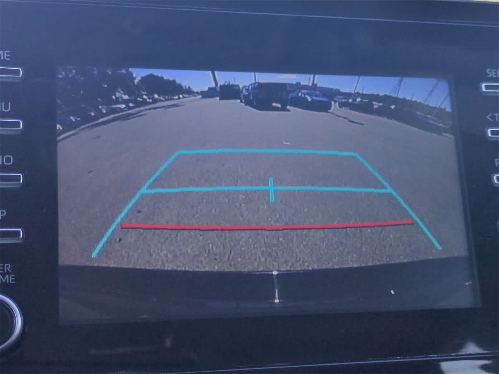 Thumbnail: 2021 Toyota Camry - 28