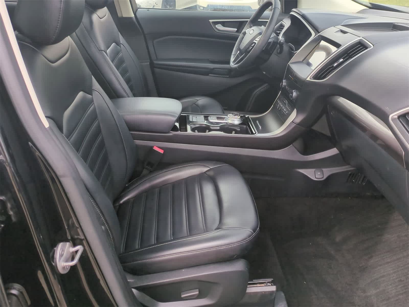 2020 Ford Edge SEL 23
