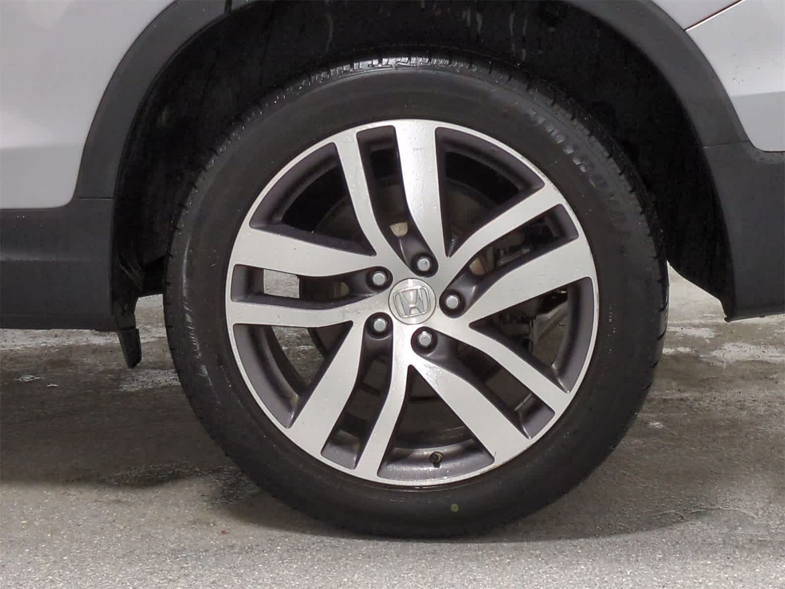 Thumbnail: 2018 Honda Pilot - 21