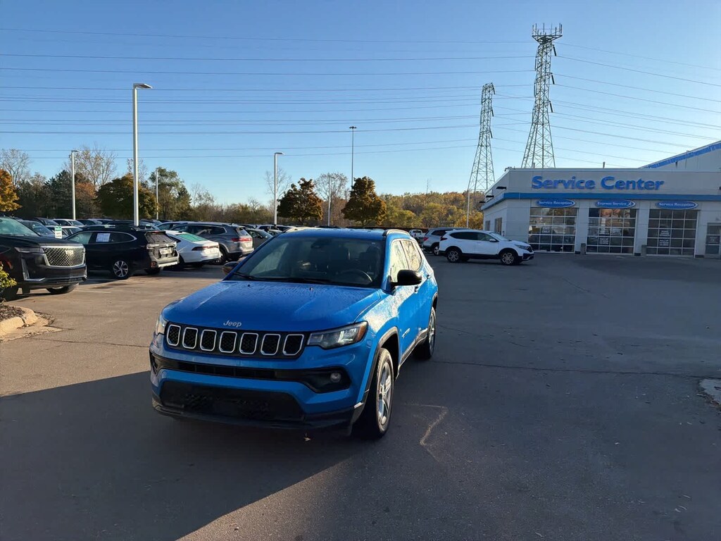 Used 2024 Jeep Compass Latitude SUV