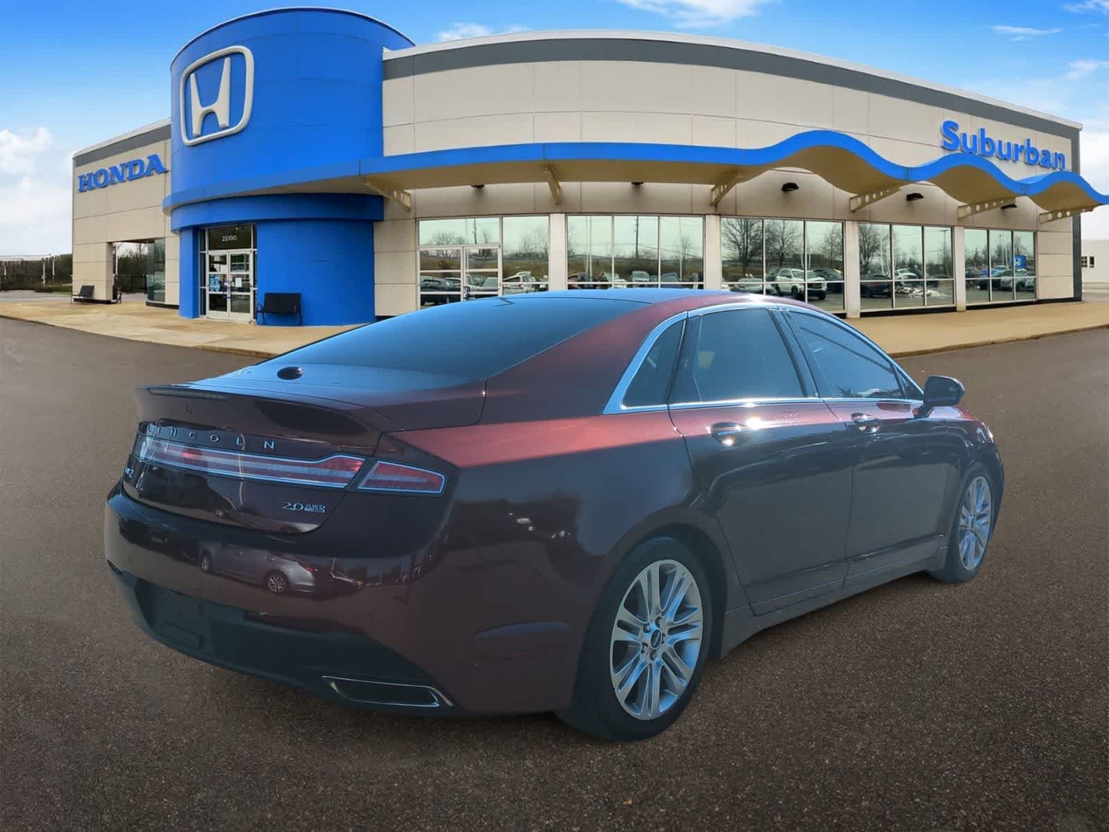 Thumbnail: 2015 Lincoln MKZ - 8