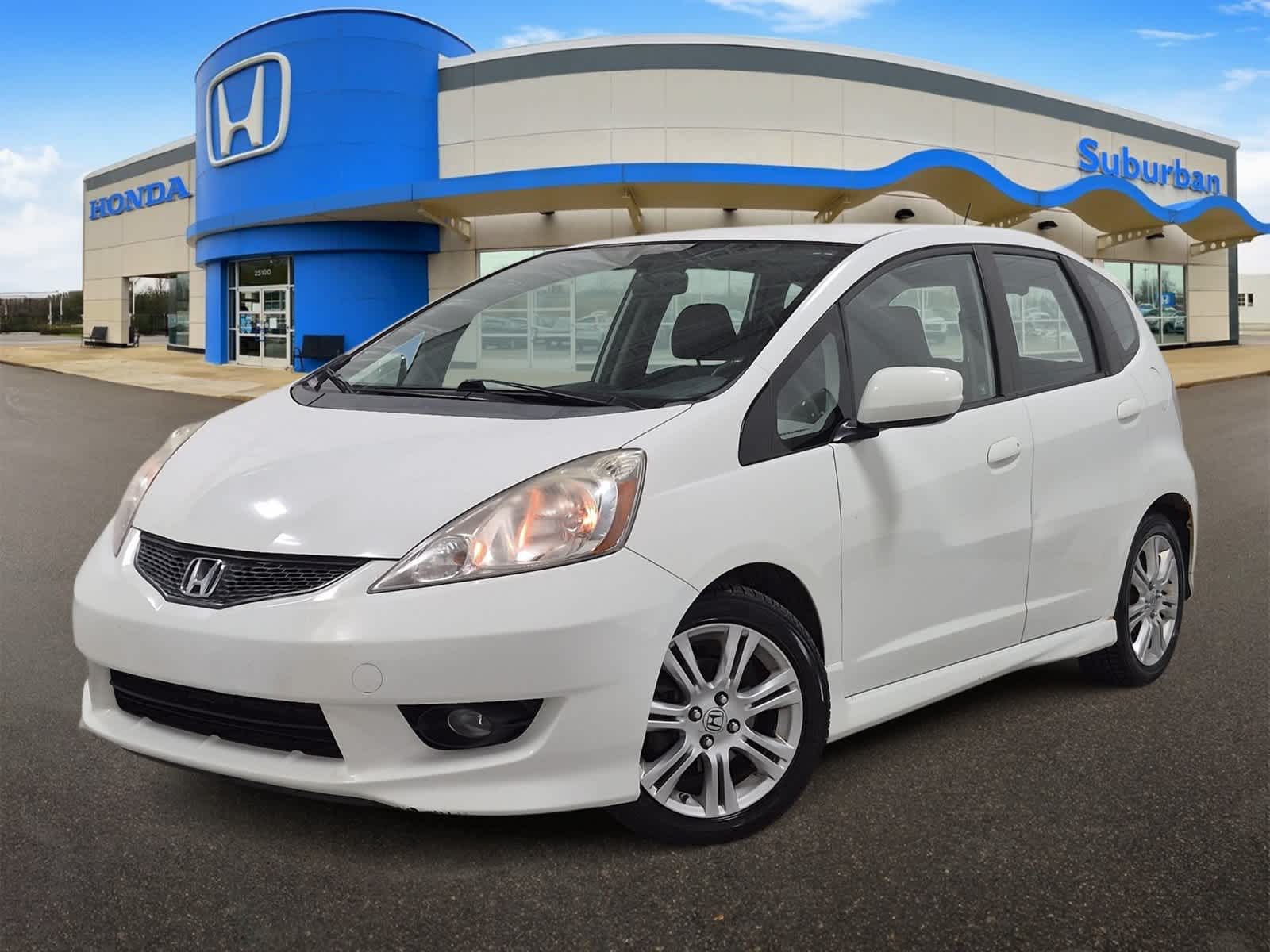 Used 2009 Honda Fit Sport with VIN JHMGE884X9S062639 for sale in Farmington Hills, MI