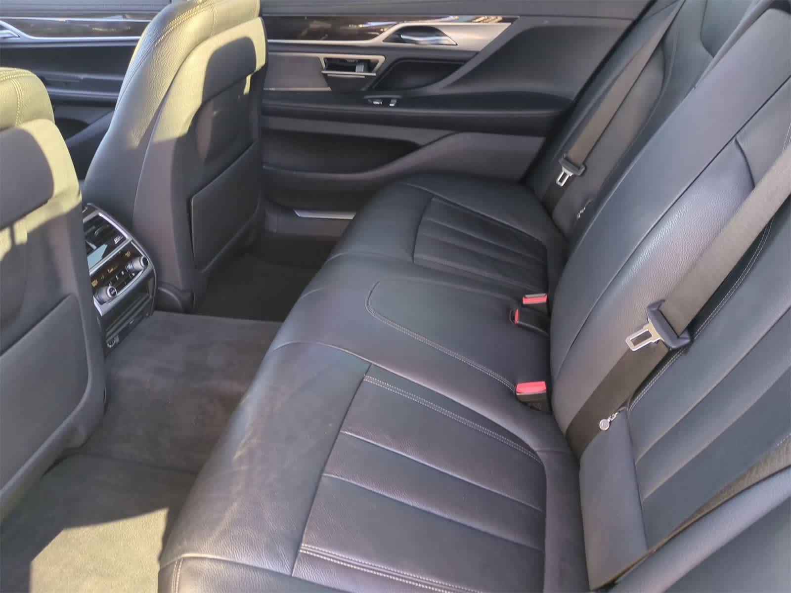 Thumbnail: 2019 BMW 7 Series - 21