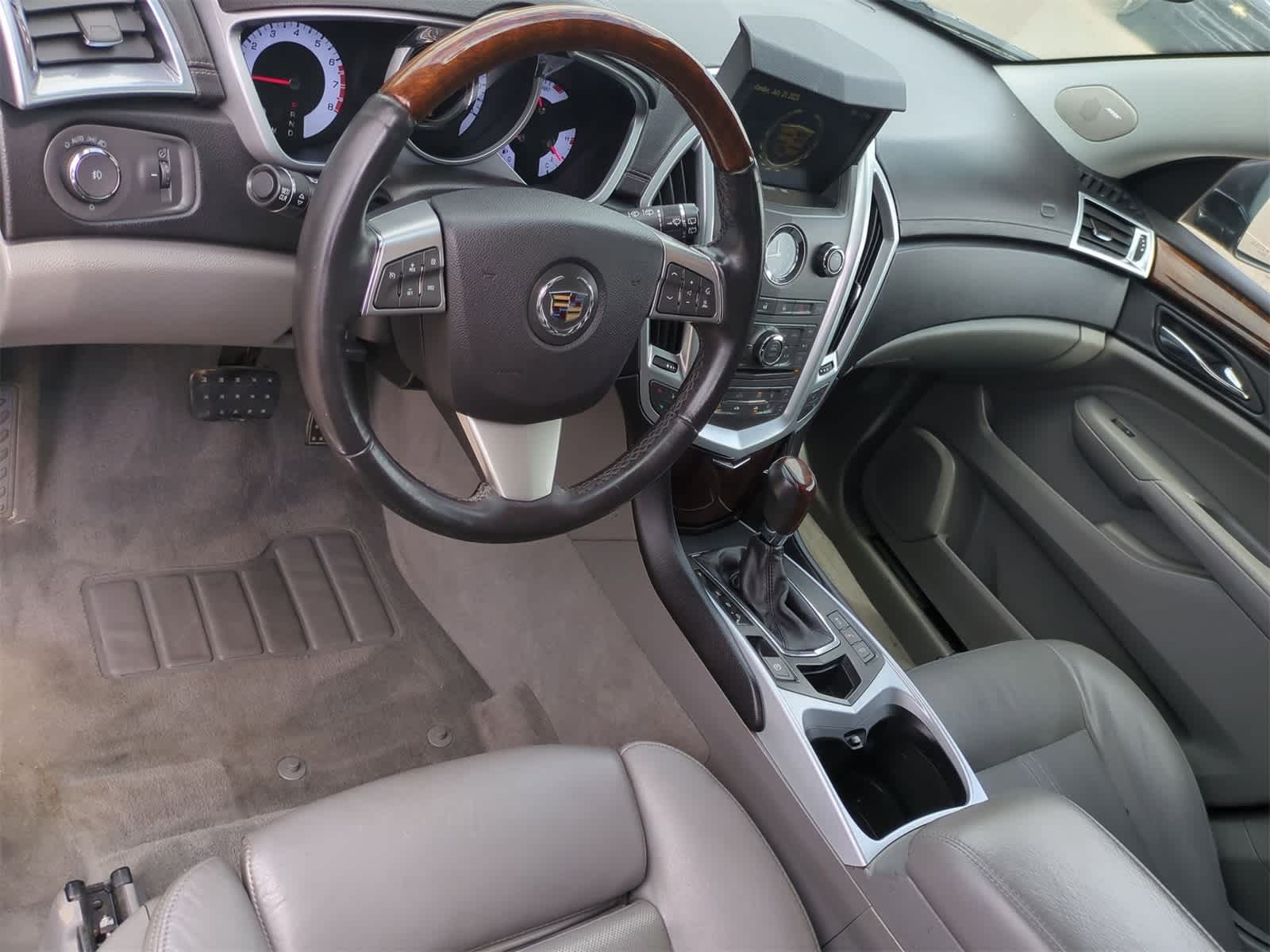 Thumbnail: 2010 Cadillac SRX - 10