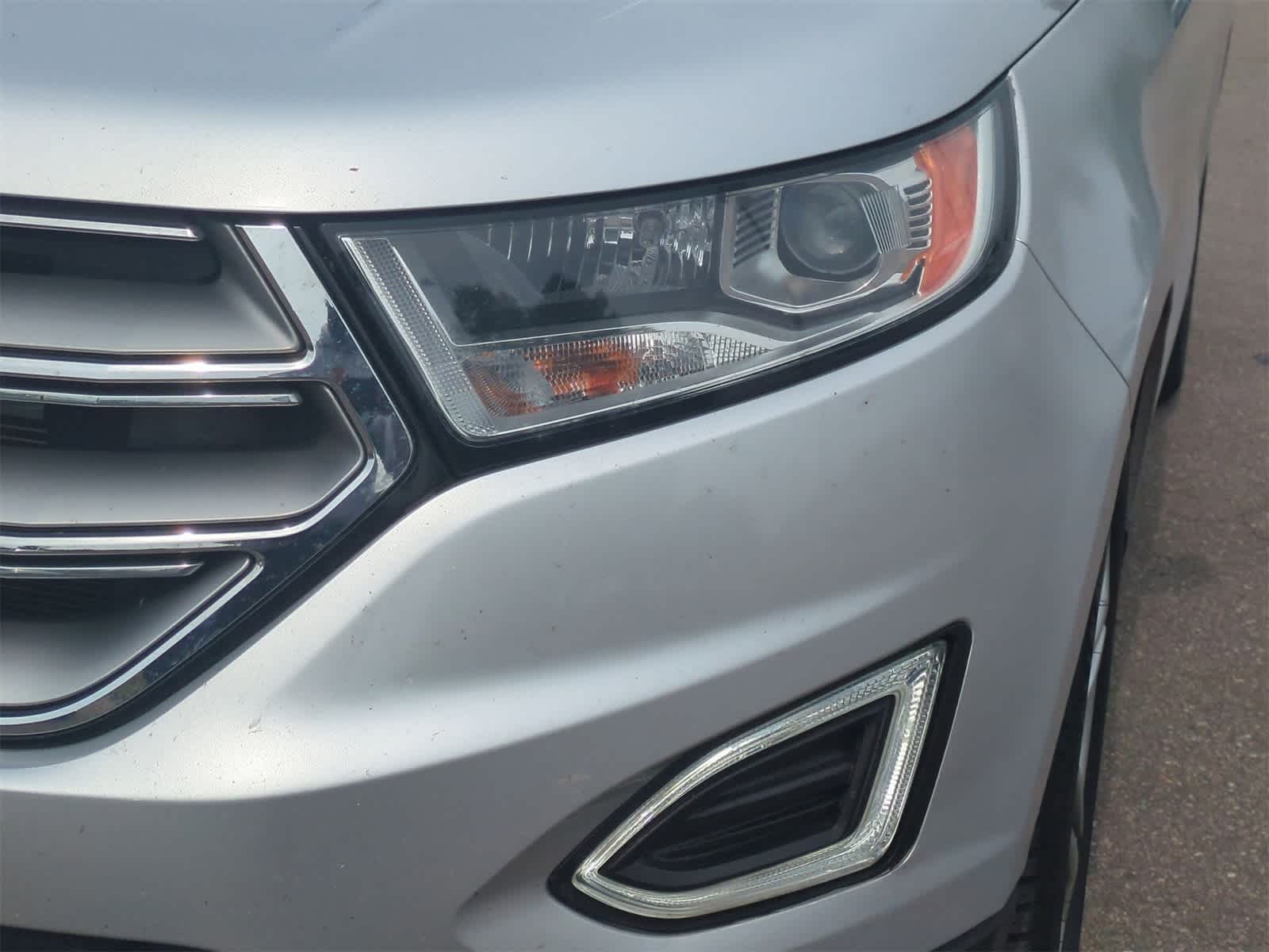 2016 Ford Edge Titanium 11