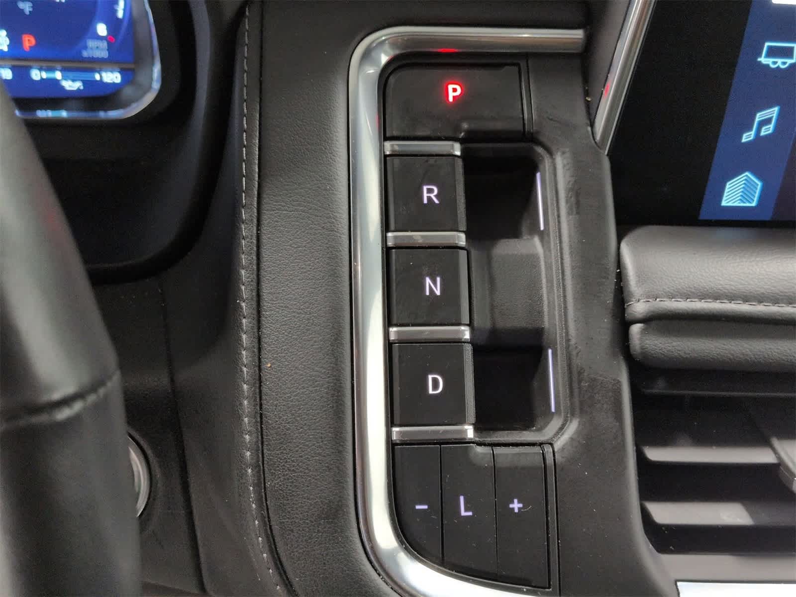 Thumbnail: 2022 Chevrolet Tahoe - 34