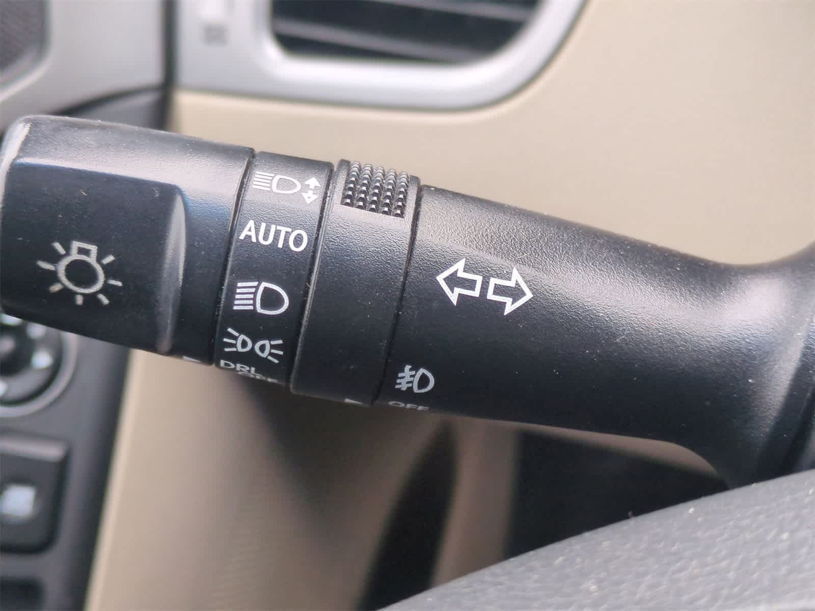 Thumbnail: 2015 Hyundai Elantra - 26