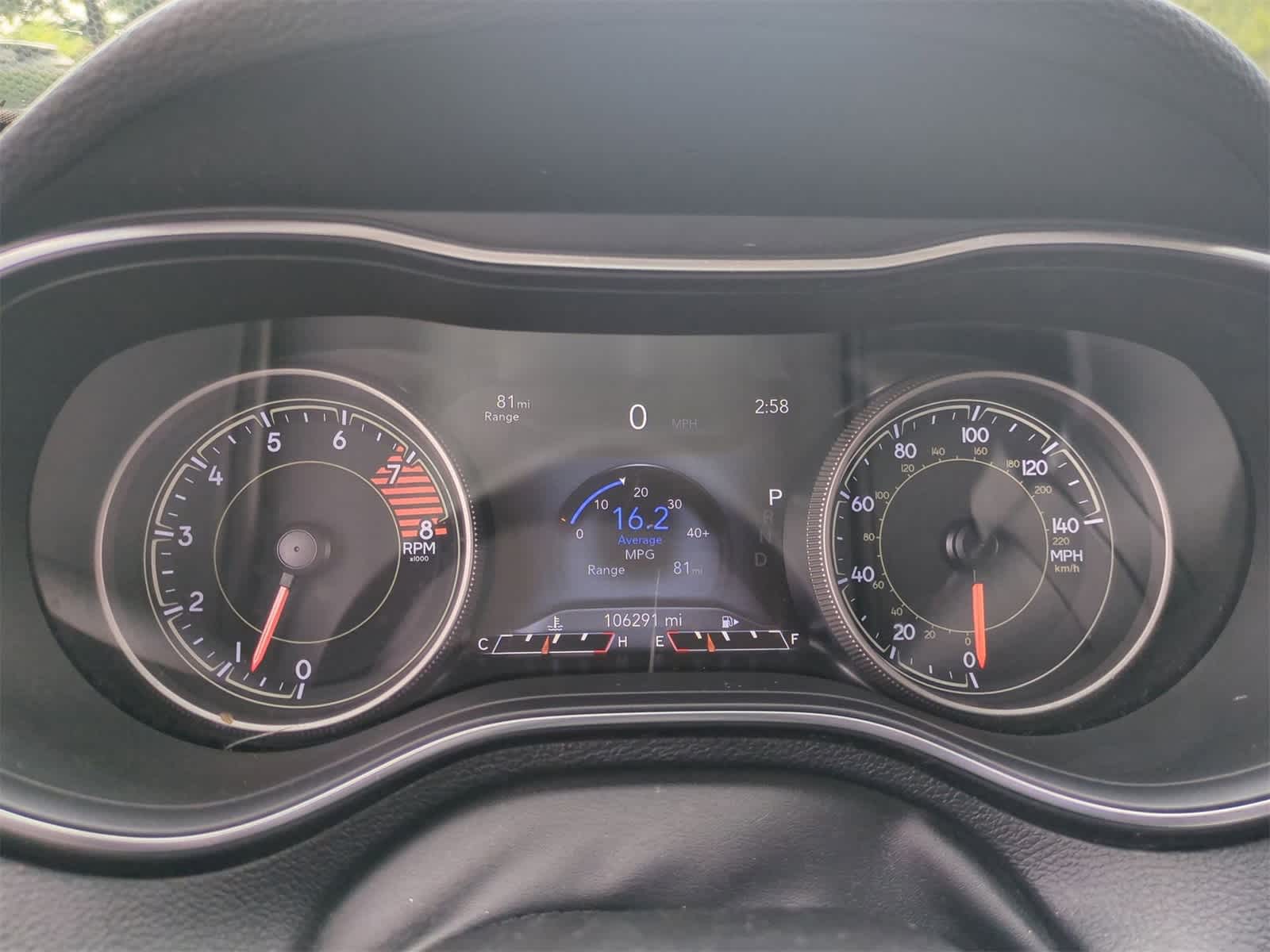 Thumbnail: 2019 Jeep Cherokee - 31