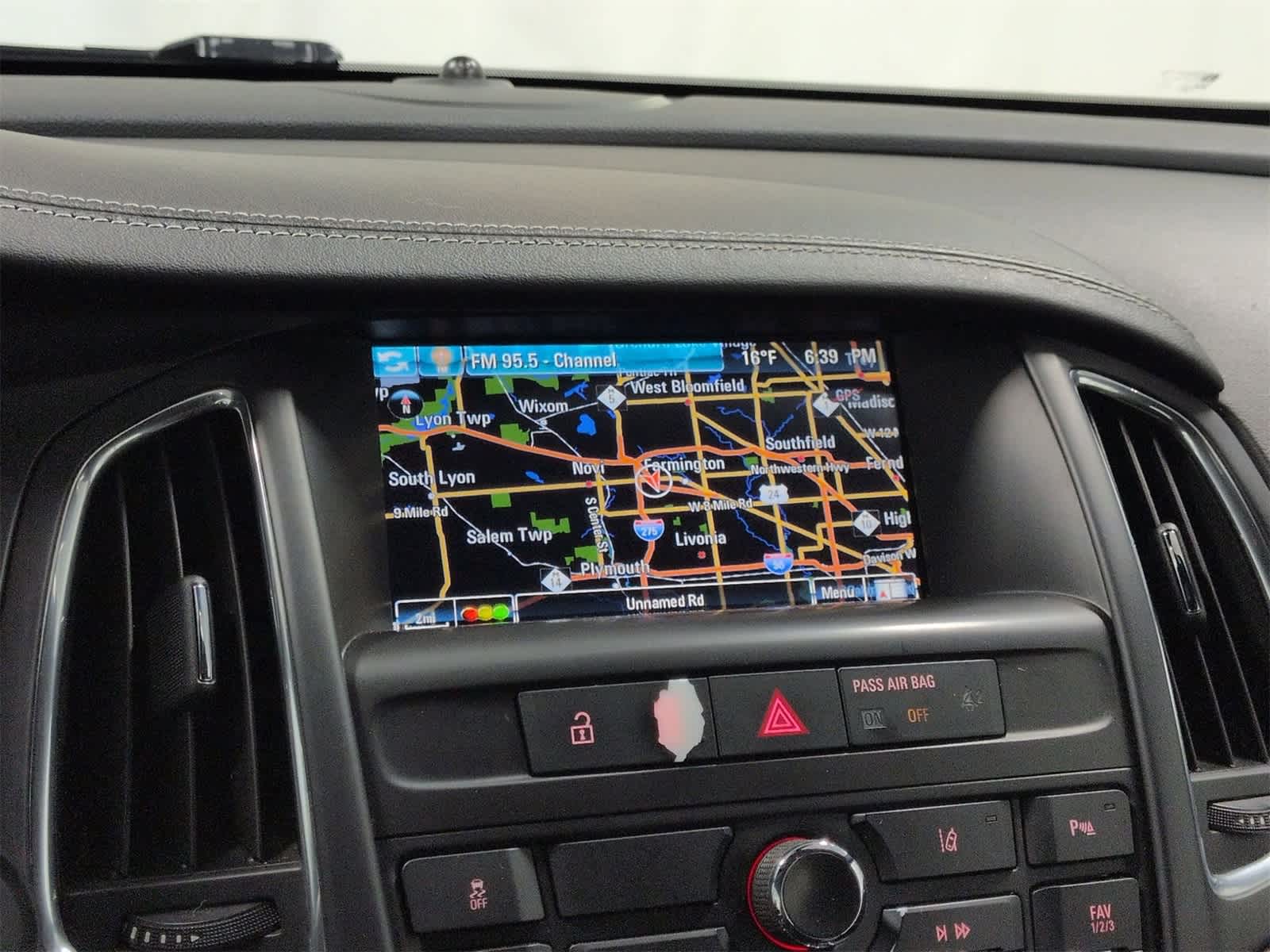 Thumbnail: 2016 Buick Cascada - 28