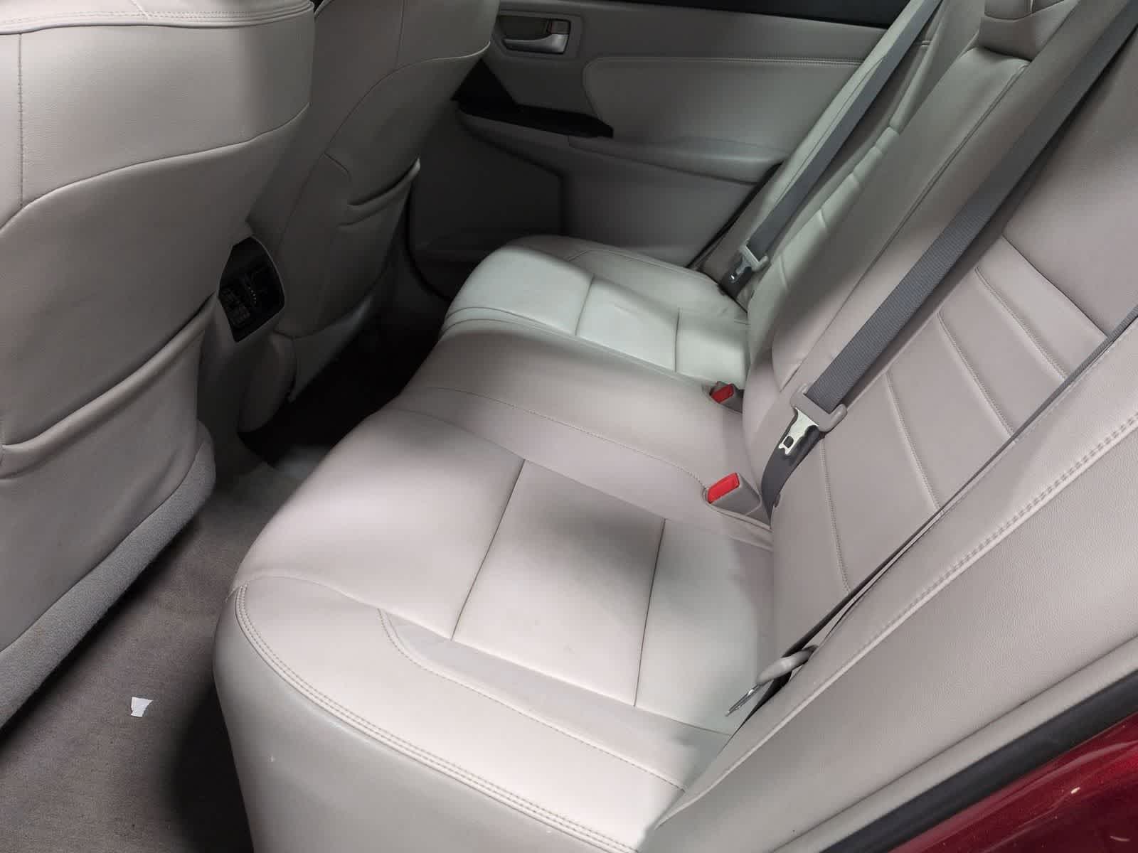 Thumbnail: 2015 Toyota Camry - 20