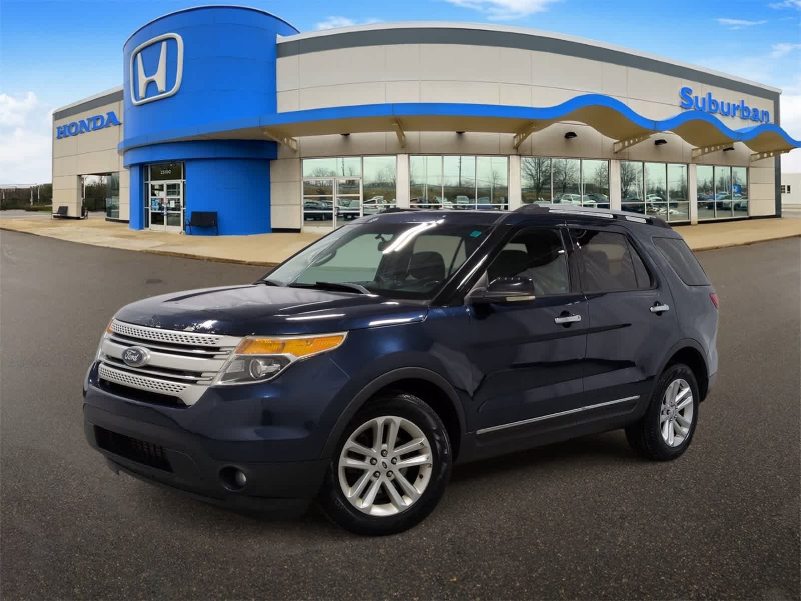 2012 Ford Explorer XLT -
                  Farmington Hills, MI
