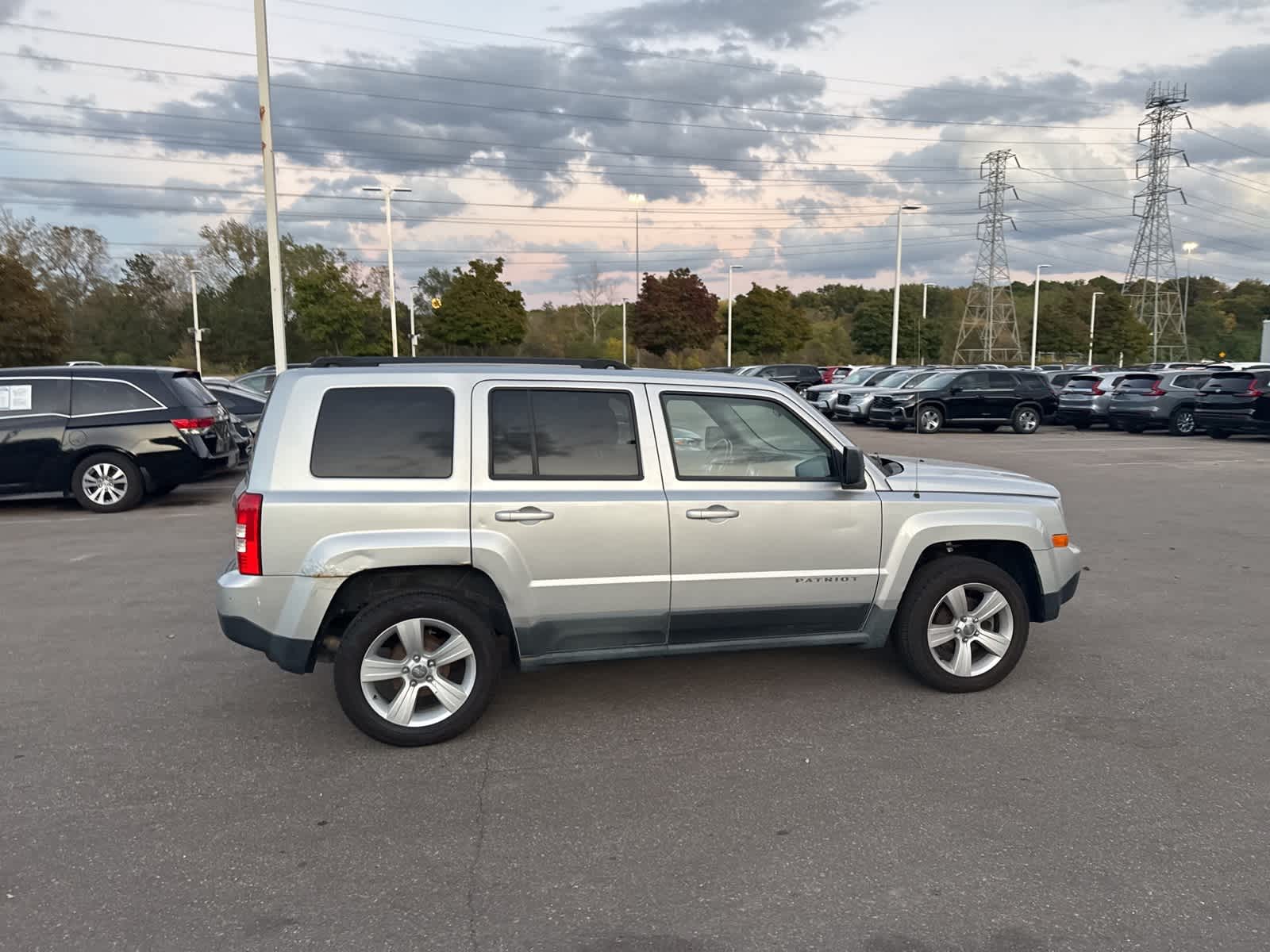 Thumbnail: 2011 Jeep Patriot - 12