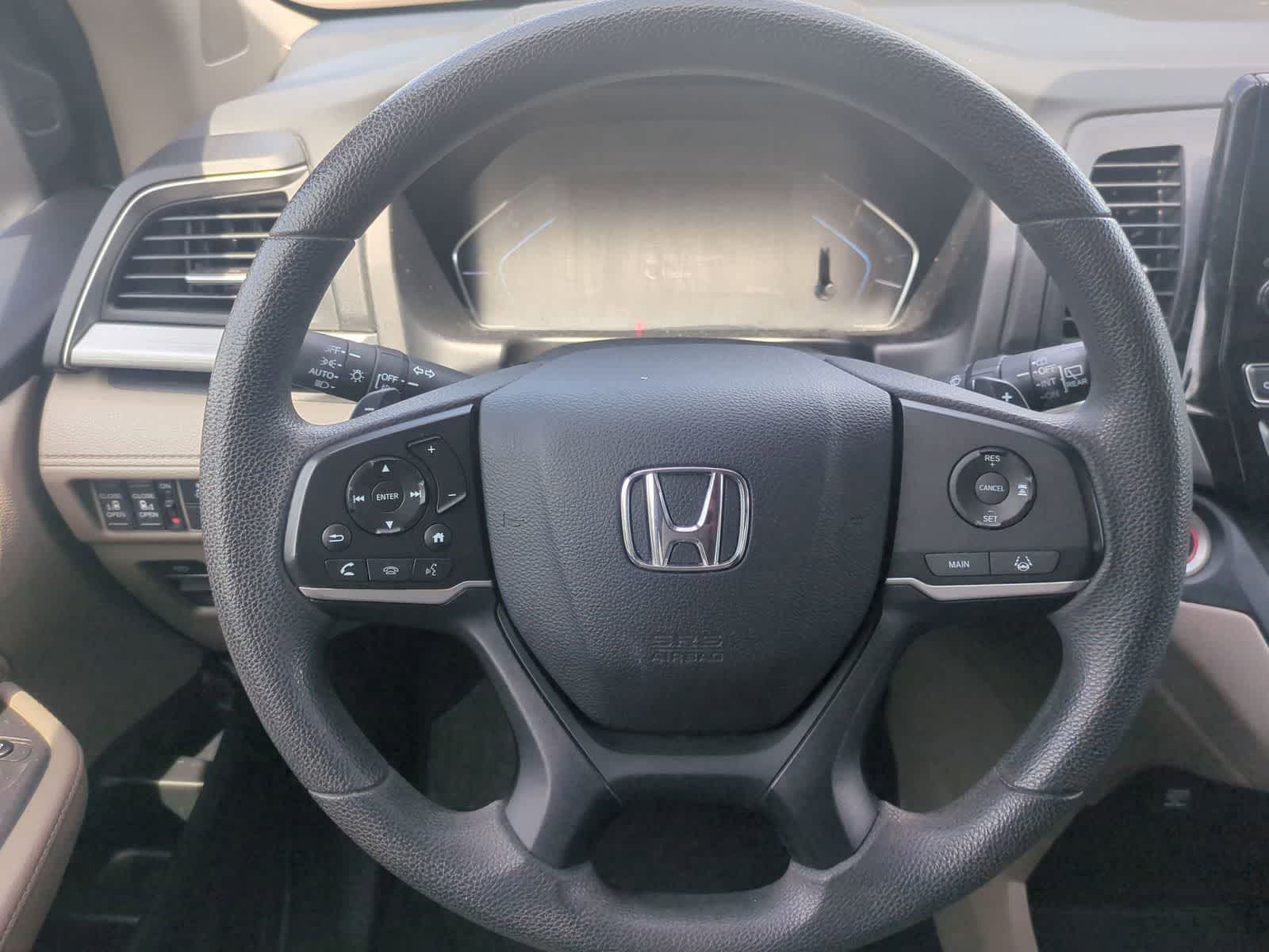 Thumbnail: 2019 Honda Odyssey - 22