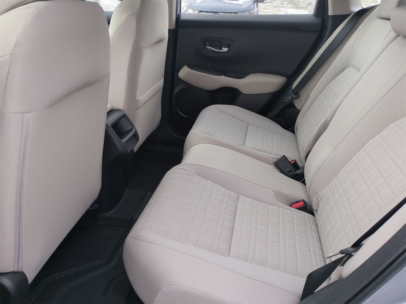 2025 Honda HR-V LX 19