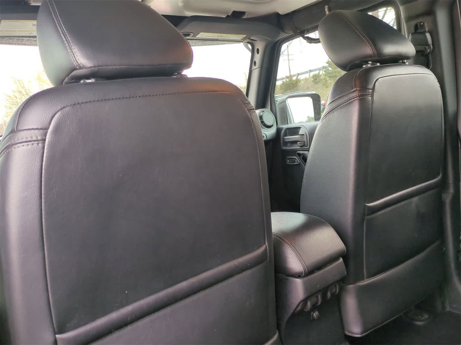 2016 Jeep Wrangler Unlimited Backcountry 17