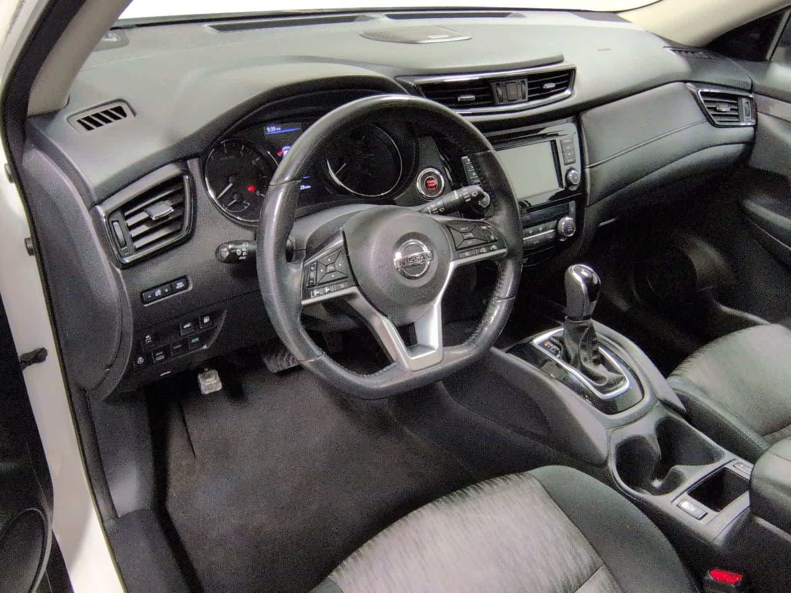 Thumbnail: 2018 Nissan Rogue - 10