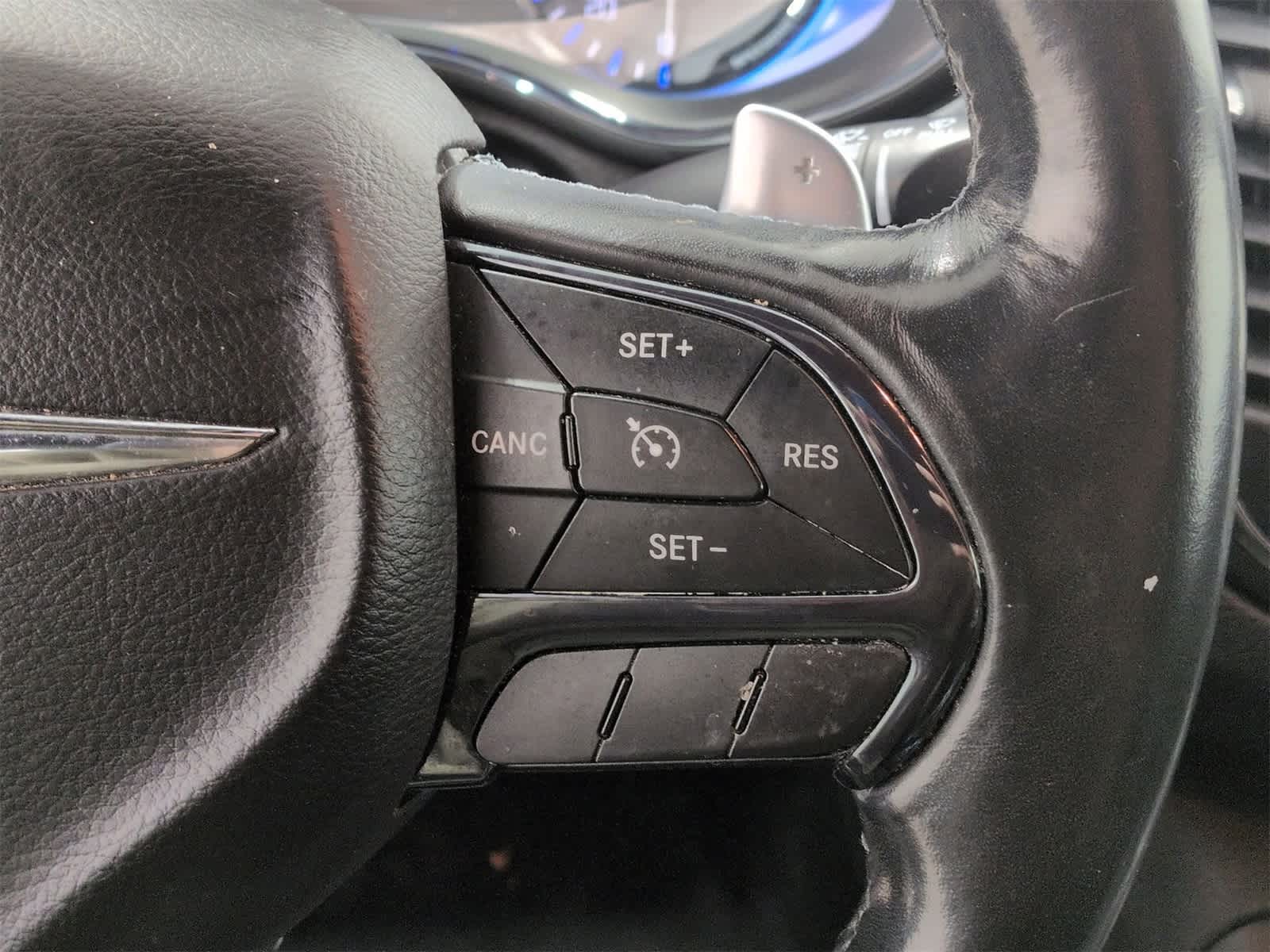 Thumbnail: 2015 Chrysler 200 - 25