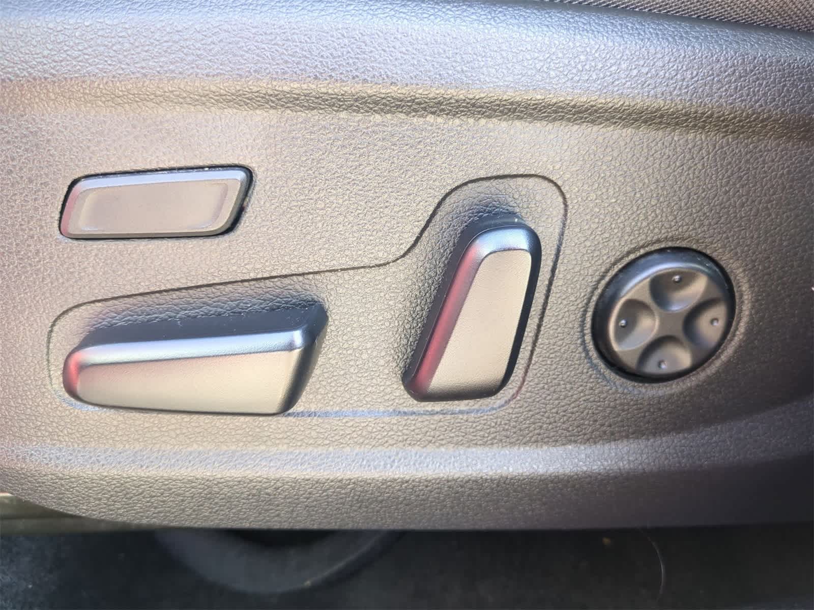 Thumbnail: 2023 Hyundai Santa Fe - 17