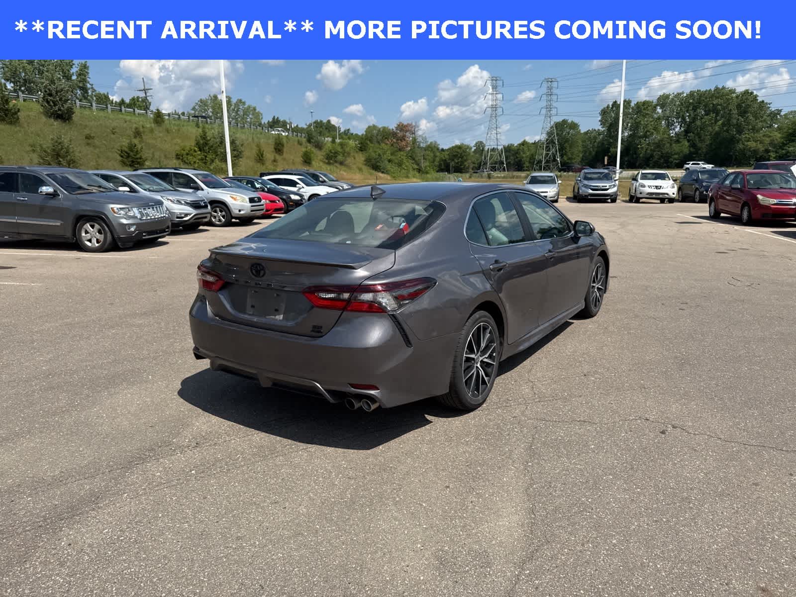 Thumbnail: 2023 Toyota Camry - 13