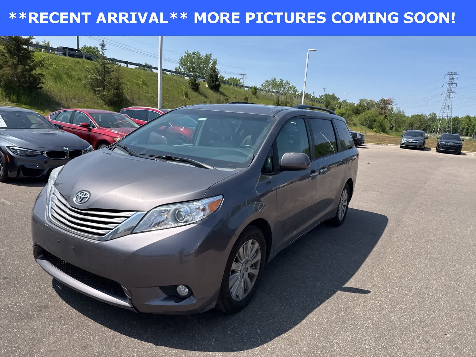 2015 Toyota Sienna XLE -
                  Farmington Hills, MI