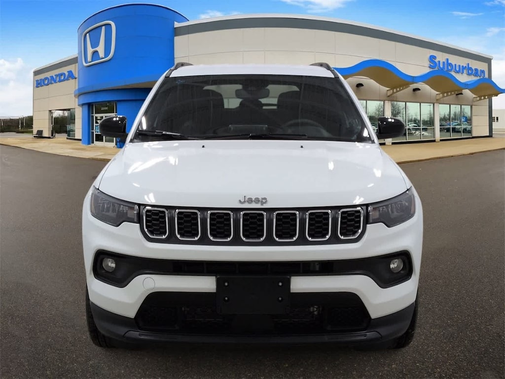 Used 2025 Jeep Compass Latitude SUV