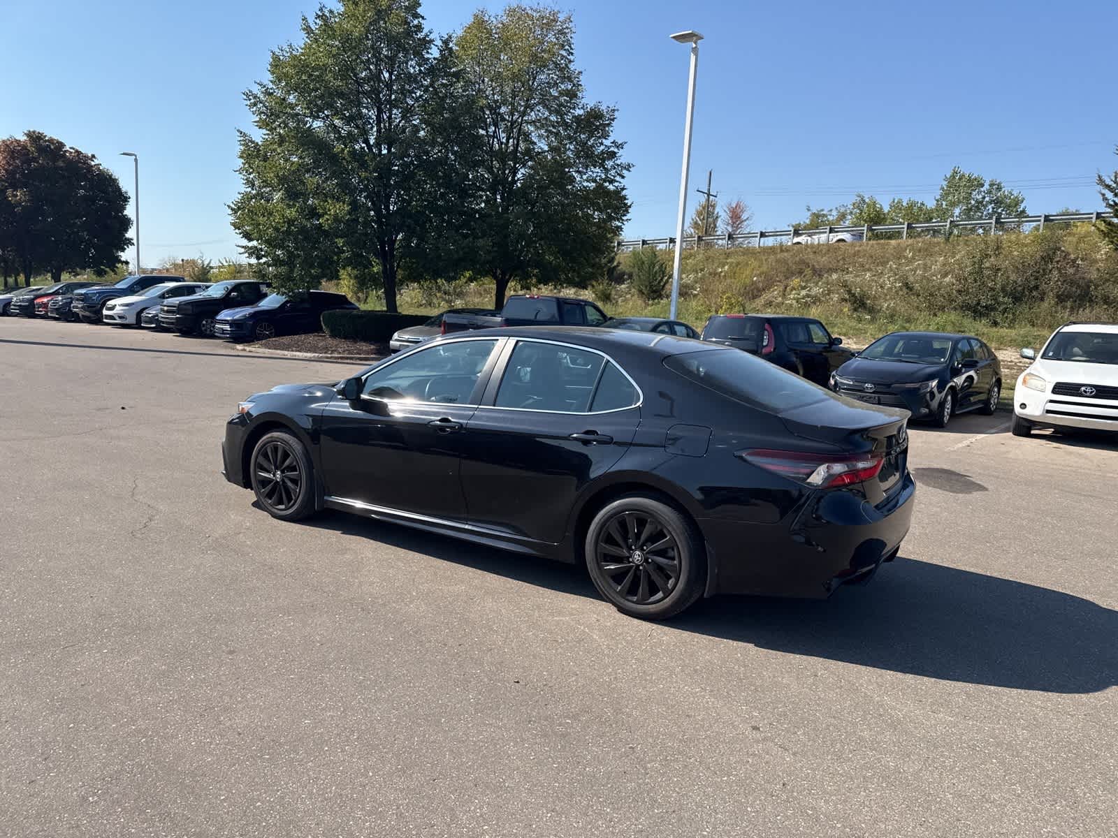 Thumbnail: 2021 Toyota Camry - 29