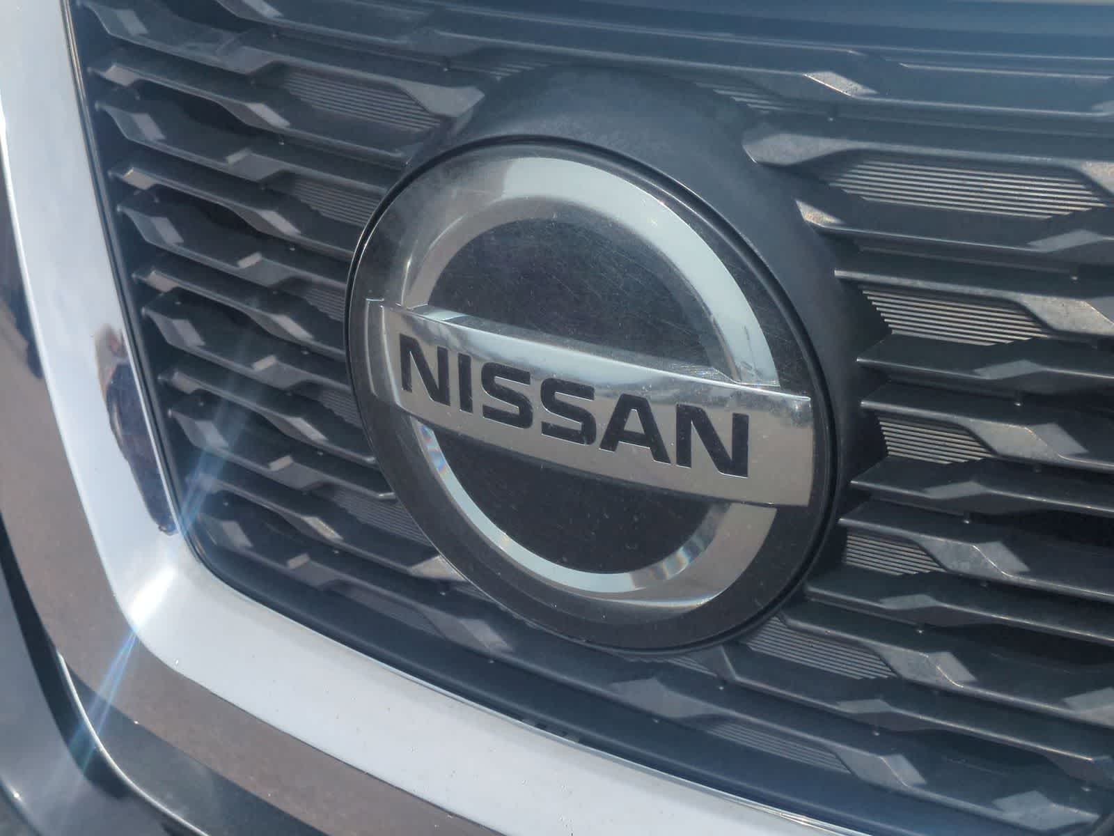 Thumbnail: 2018 Nissan Rogue - 12