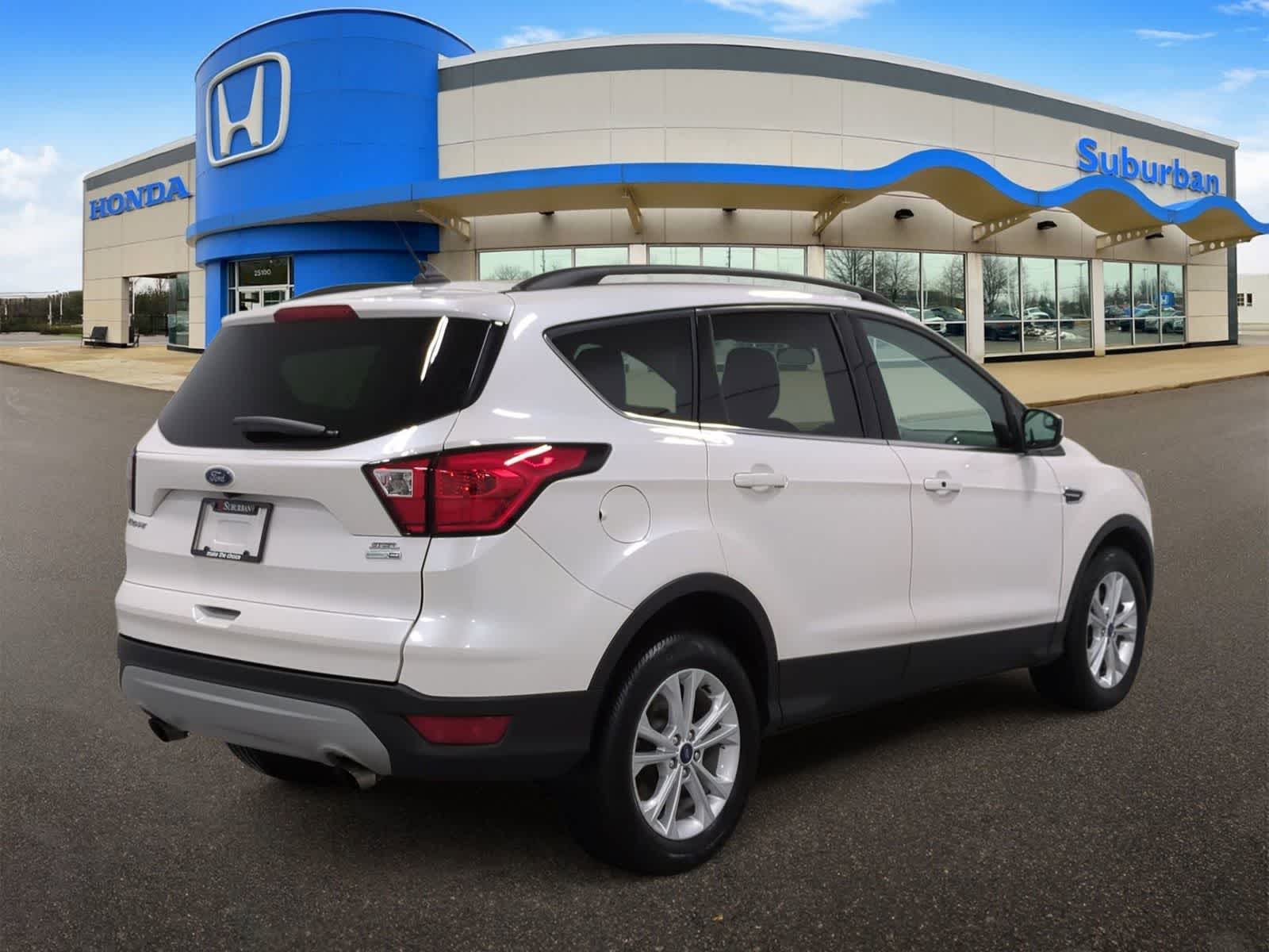 Thumbnail: 2019 Ford Escape - 8