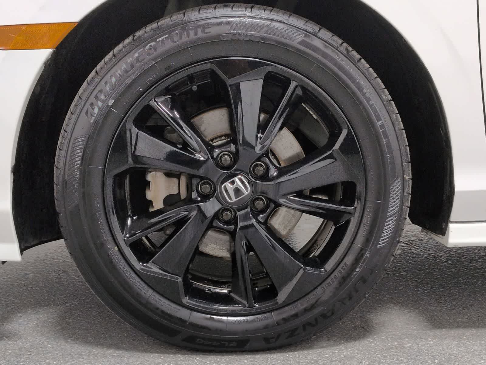 Thumbnail: 2024 Honda Odyssey - 14