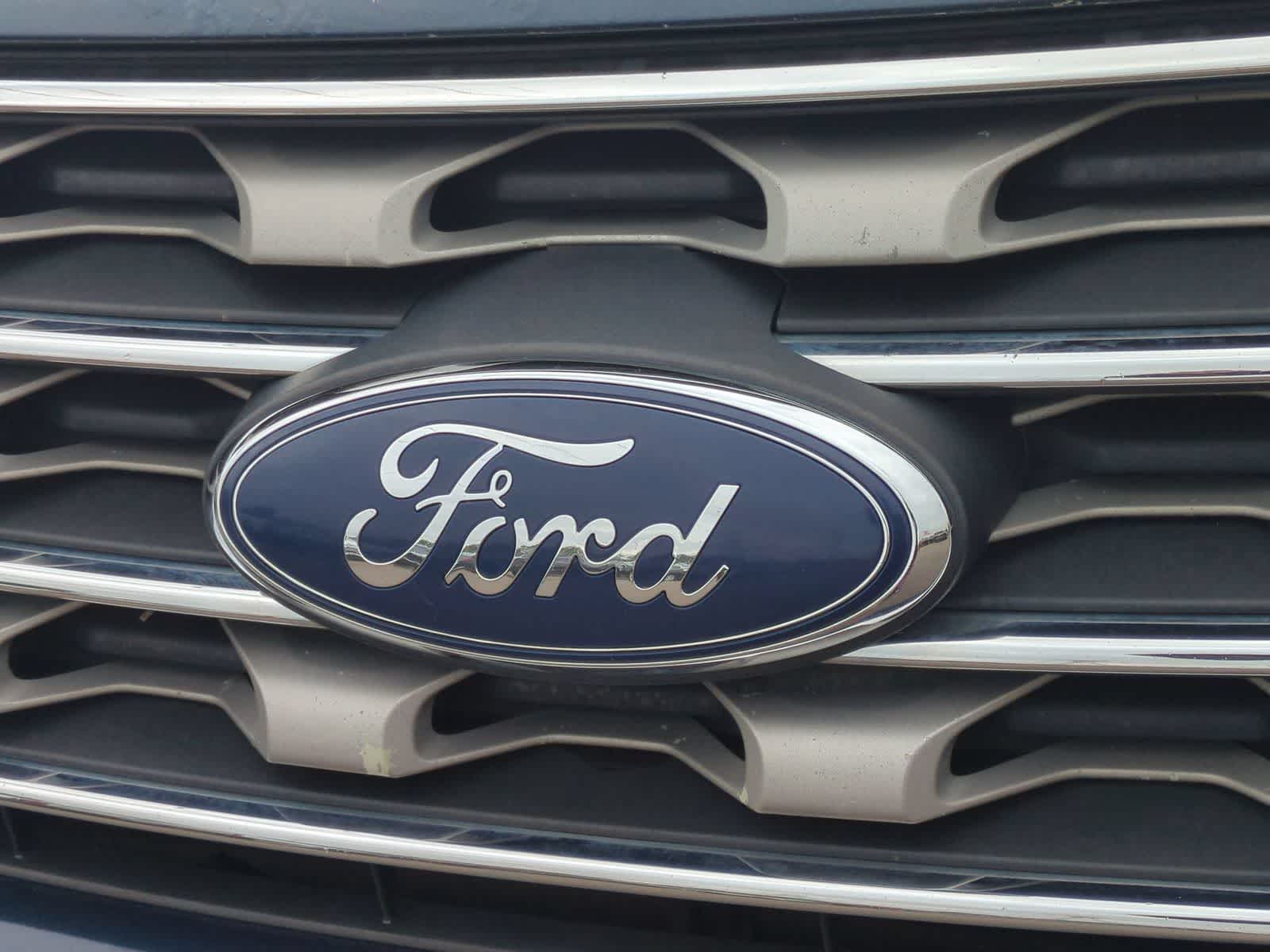 Thumbnail: 2016 Ford Explorer - 12