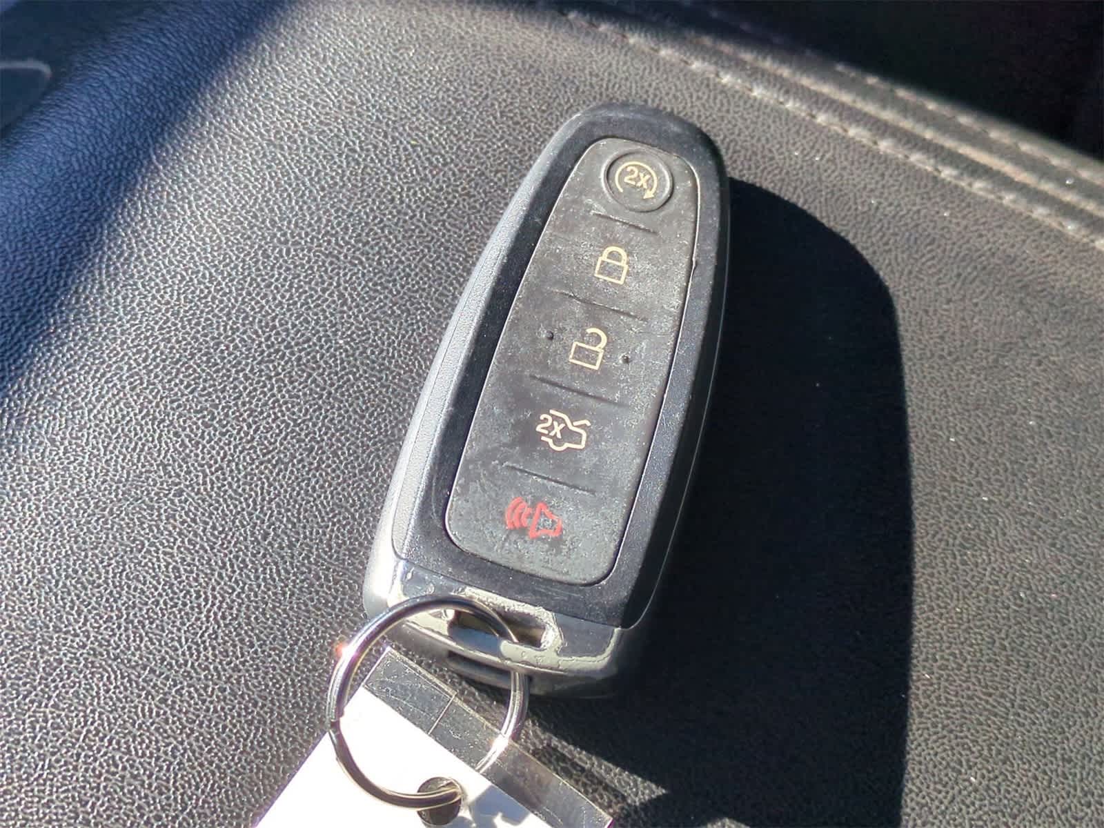 Thumbnail: 2018 Ford Taurus - 33