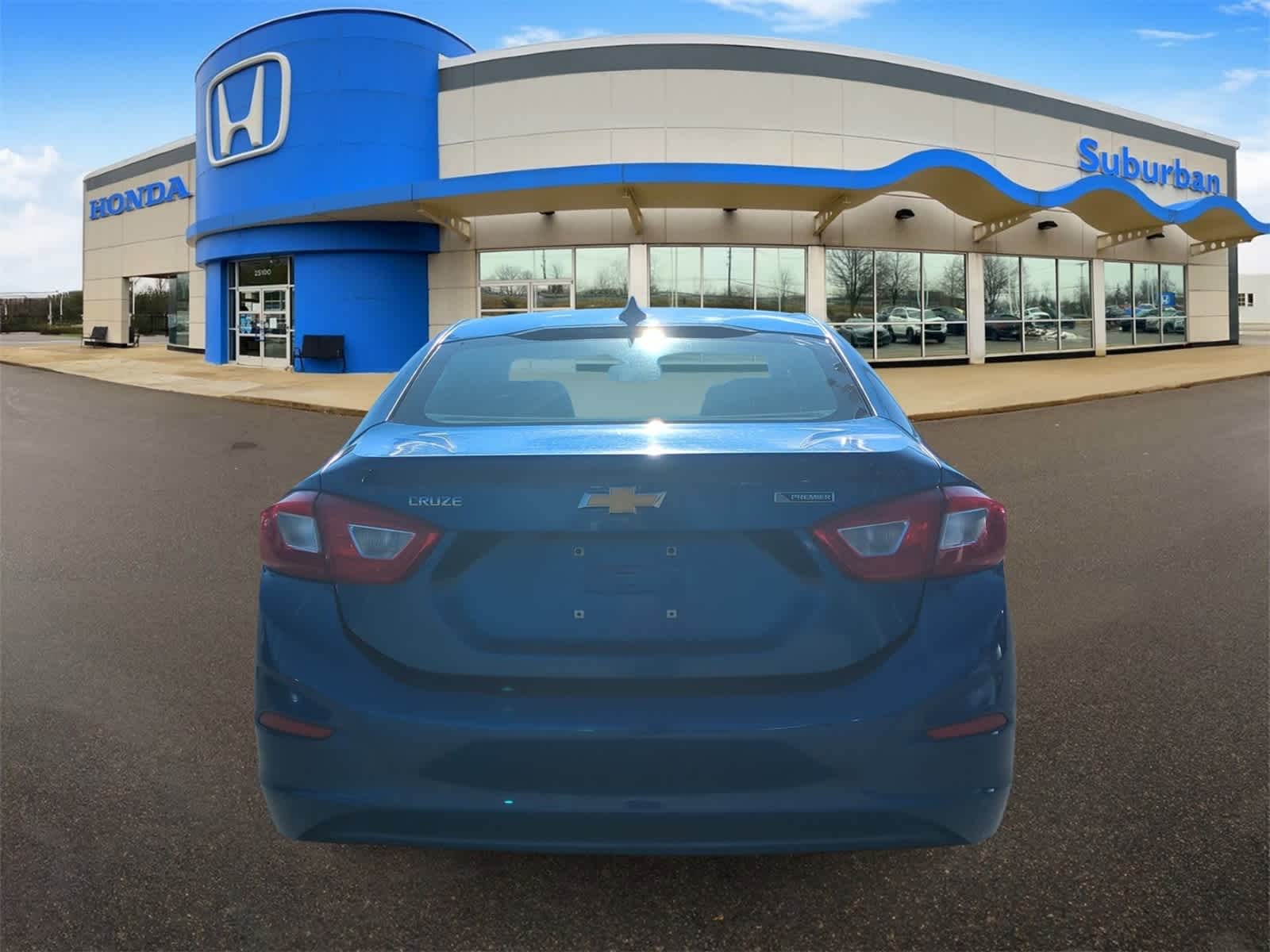 Thumbnail: 2017 Chevrolet Cruze - 7