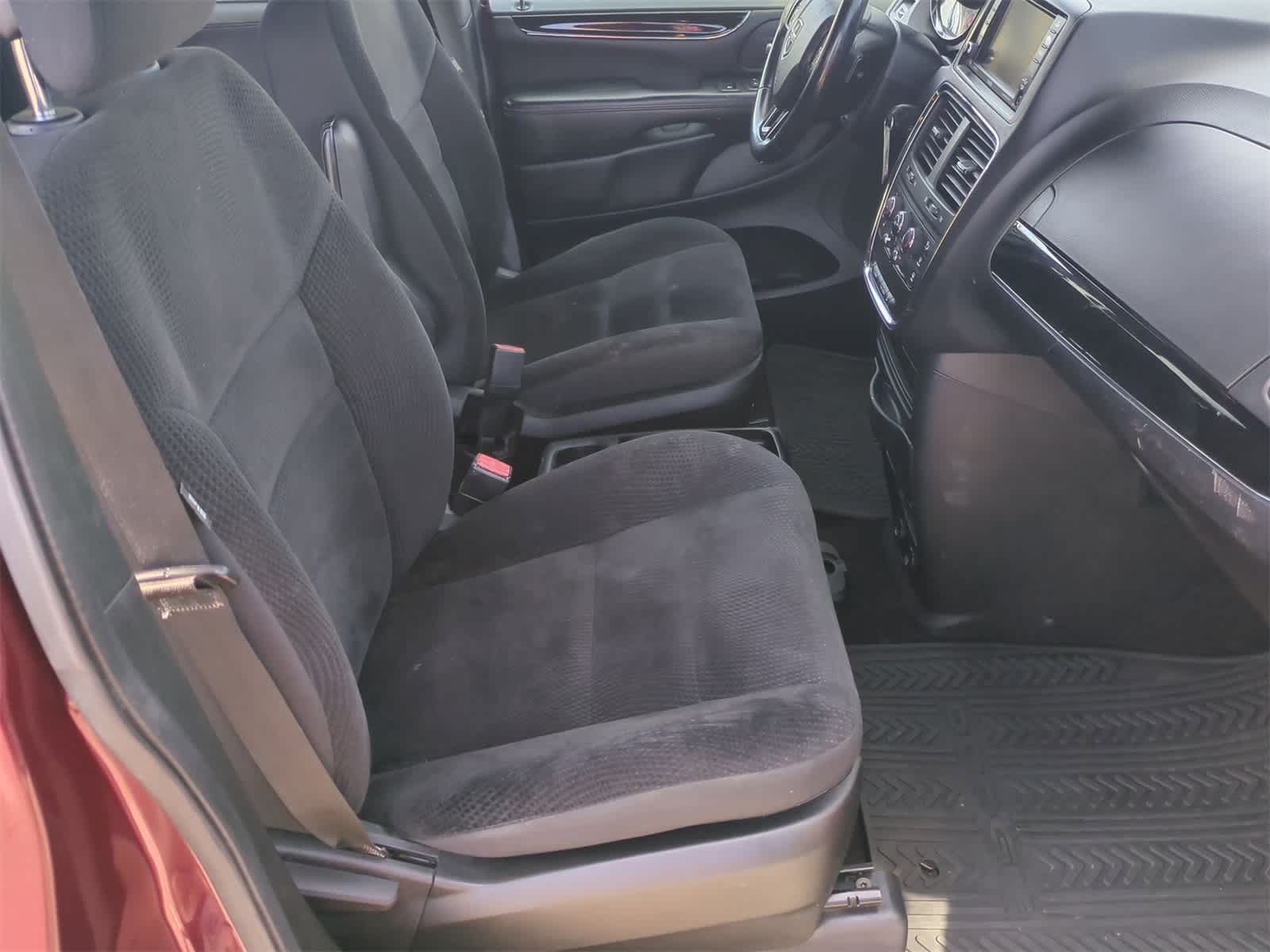 Thumbnail: 2019 Dodge Grand Caravan - 21
