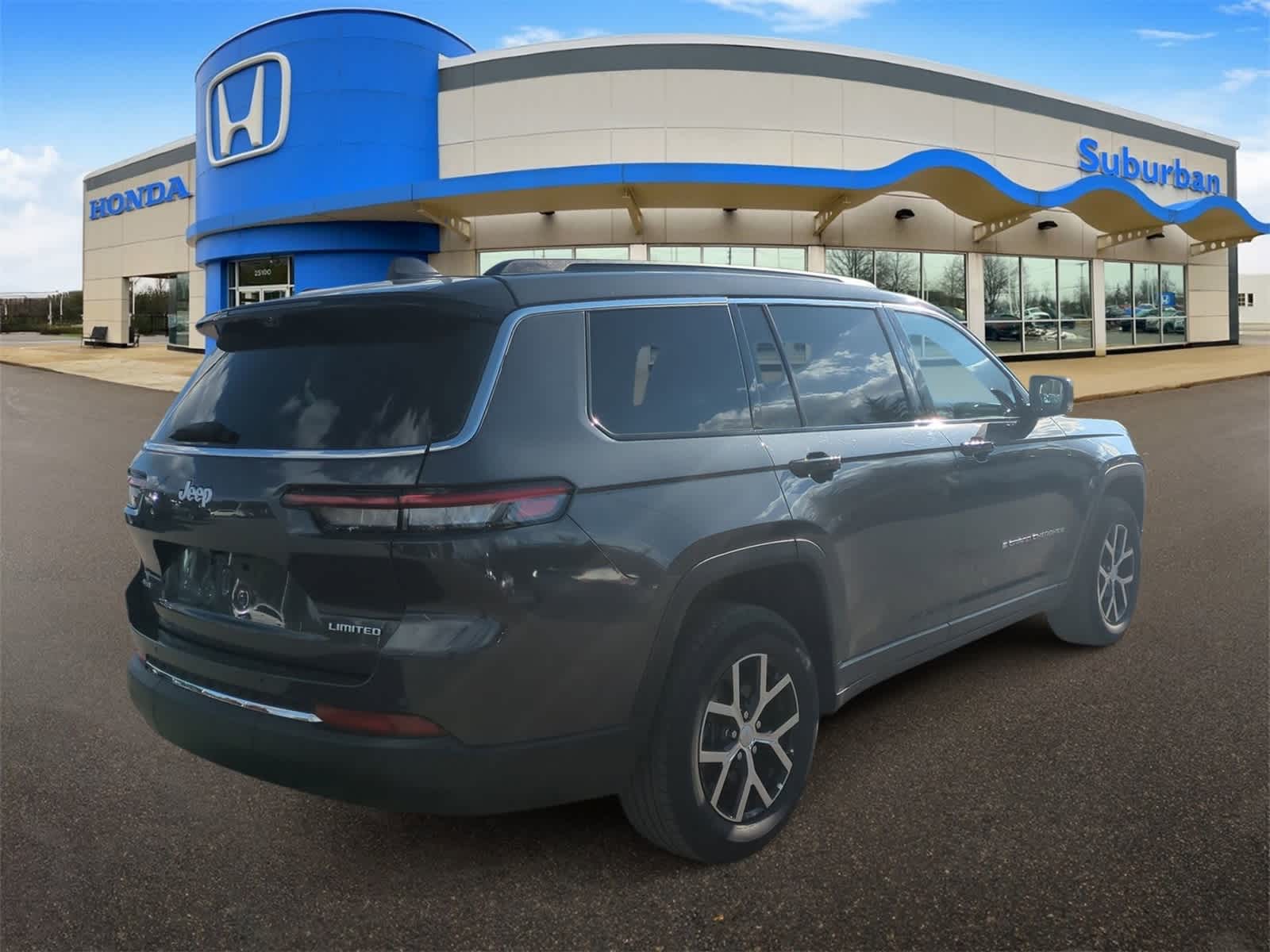 Thumbnail: 2024 Jeep Grand Cherokee L - 8