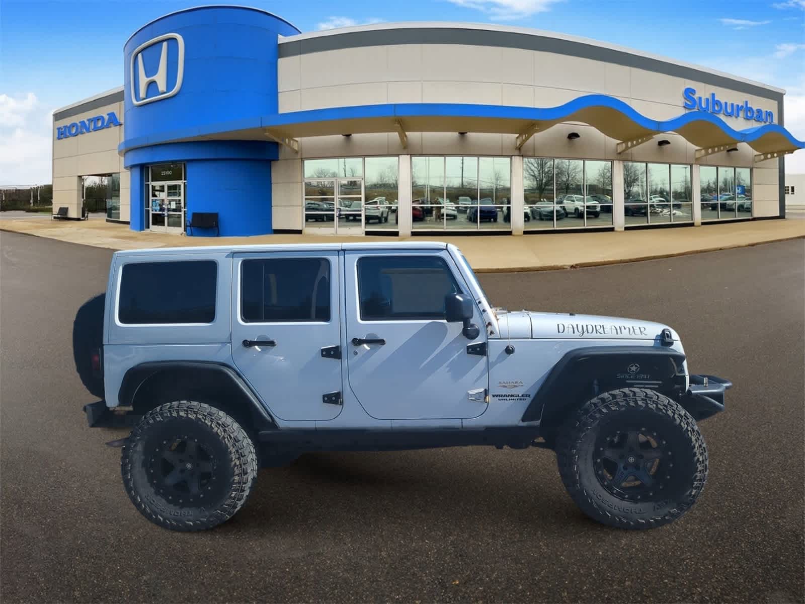 Thumbnail: 2015 Jeep Wrangler - 9