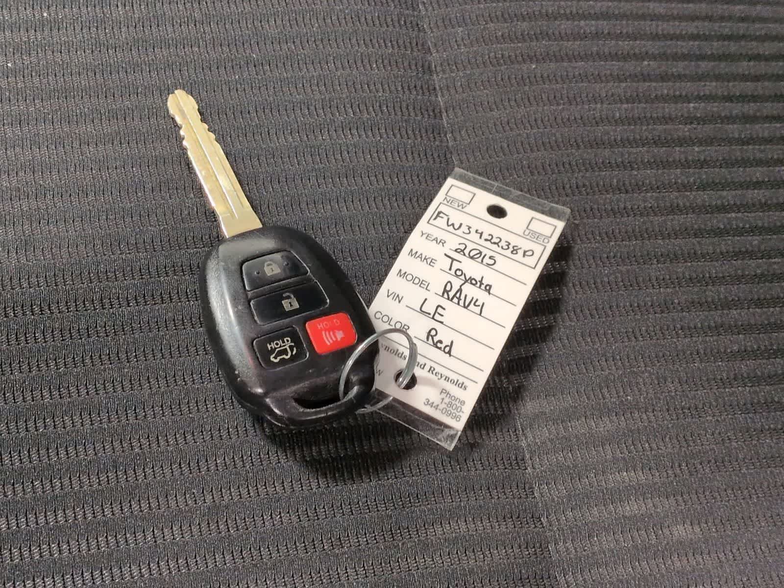 Thumbnail: 2015 Toyota RAV4 - 34